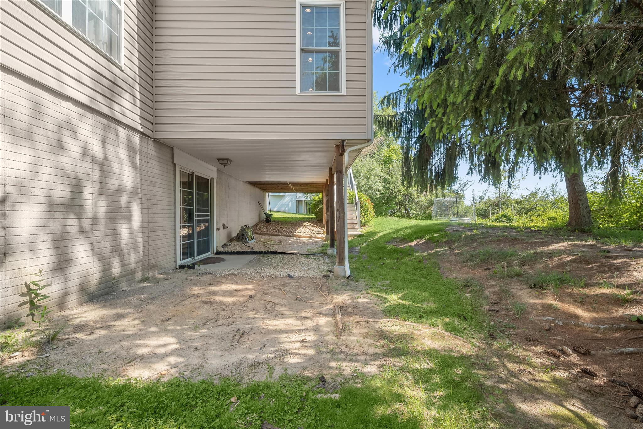 VILLAGE OF RIVER HILL - Residential