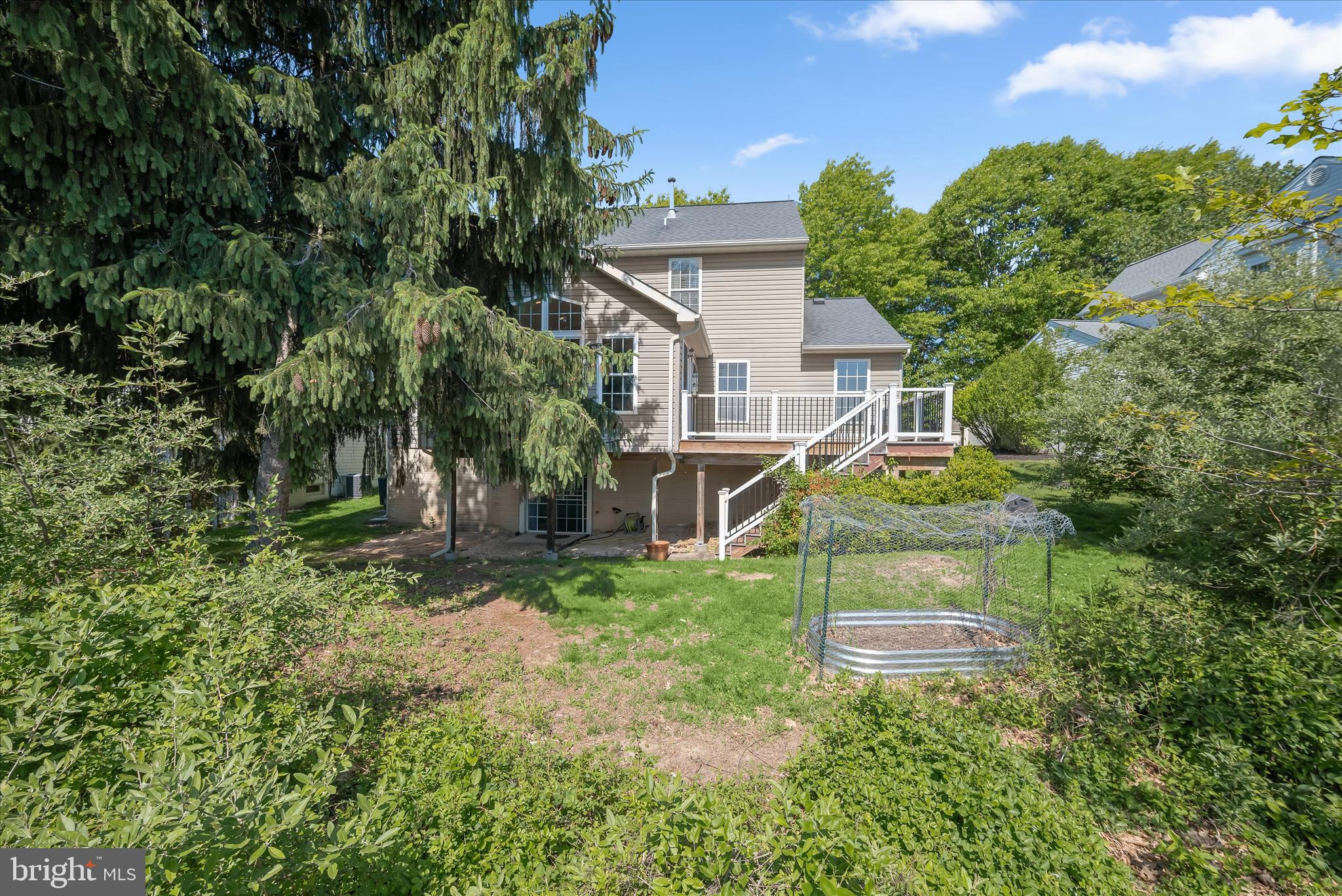 VILLAGE OF RIVER HILL - Residential