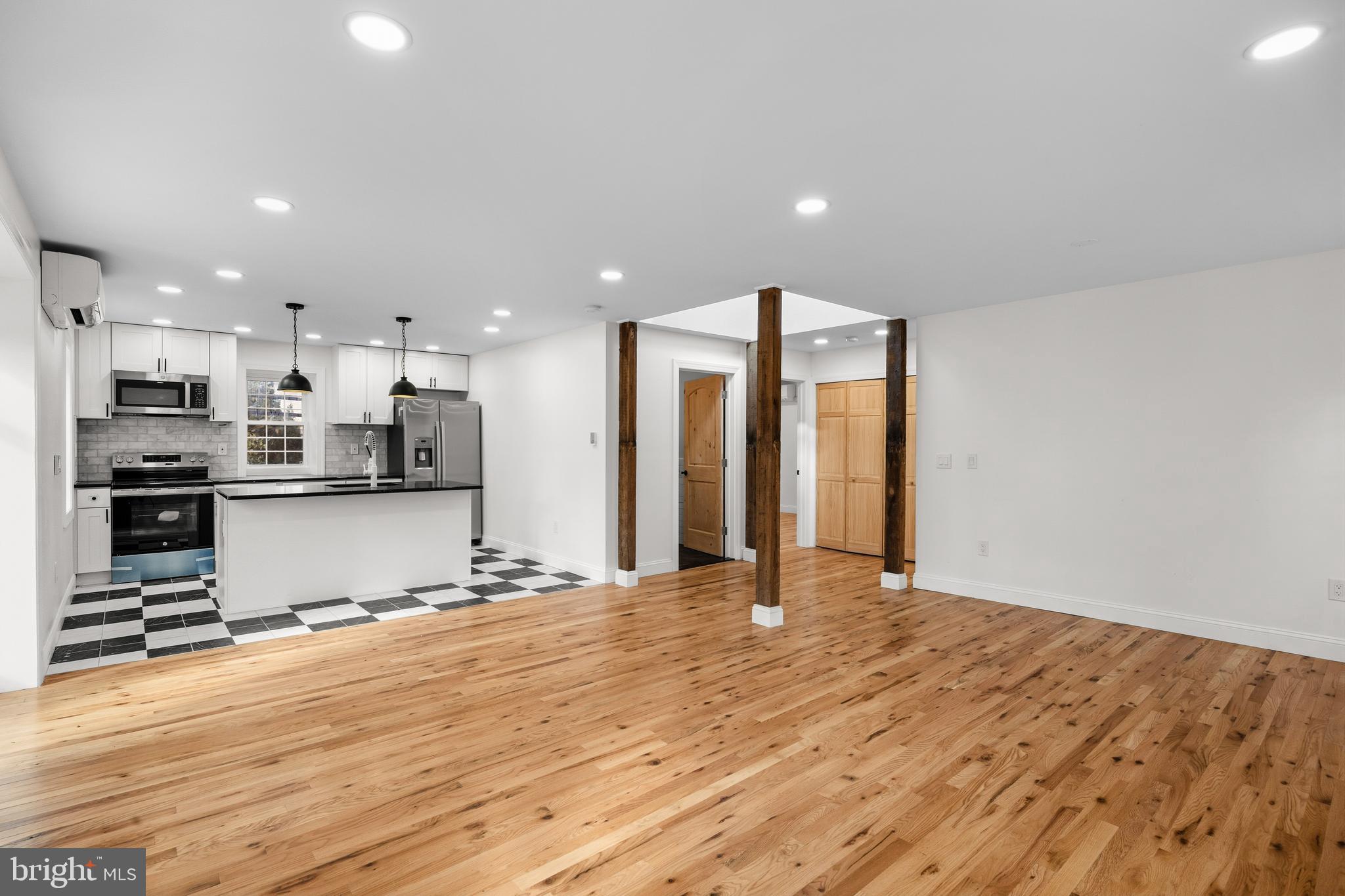 GERMANTOWN - Residential Lease