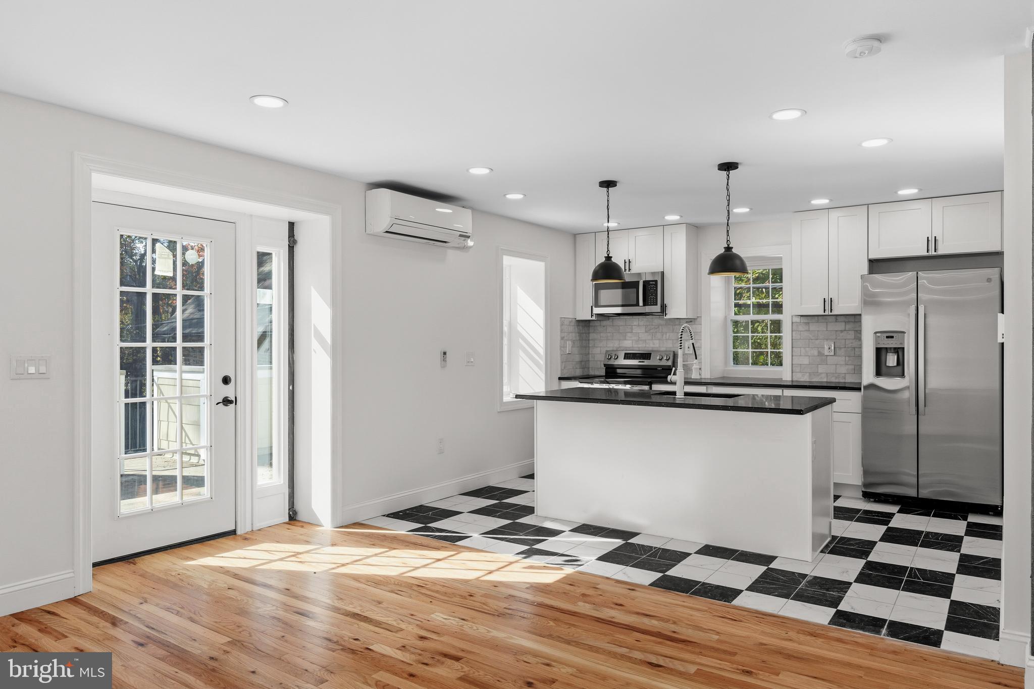 GERMANTOWN - Residential Lease