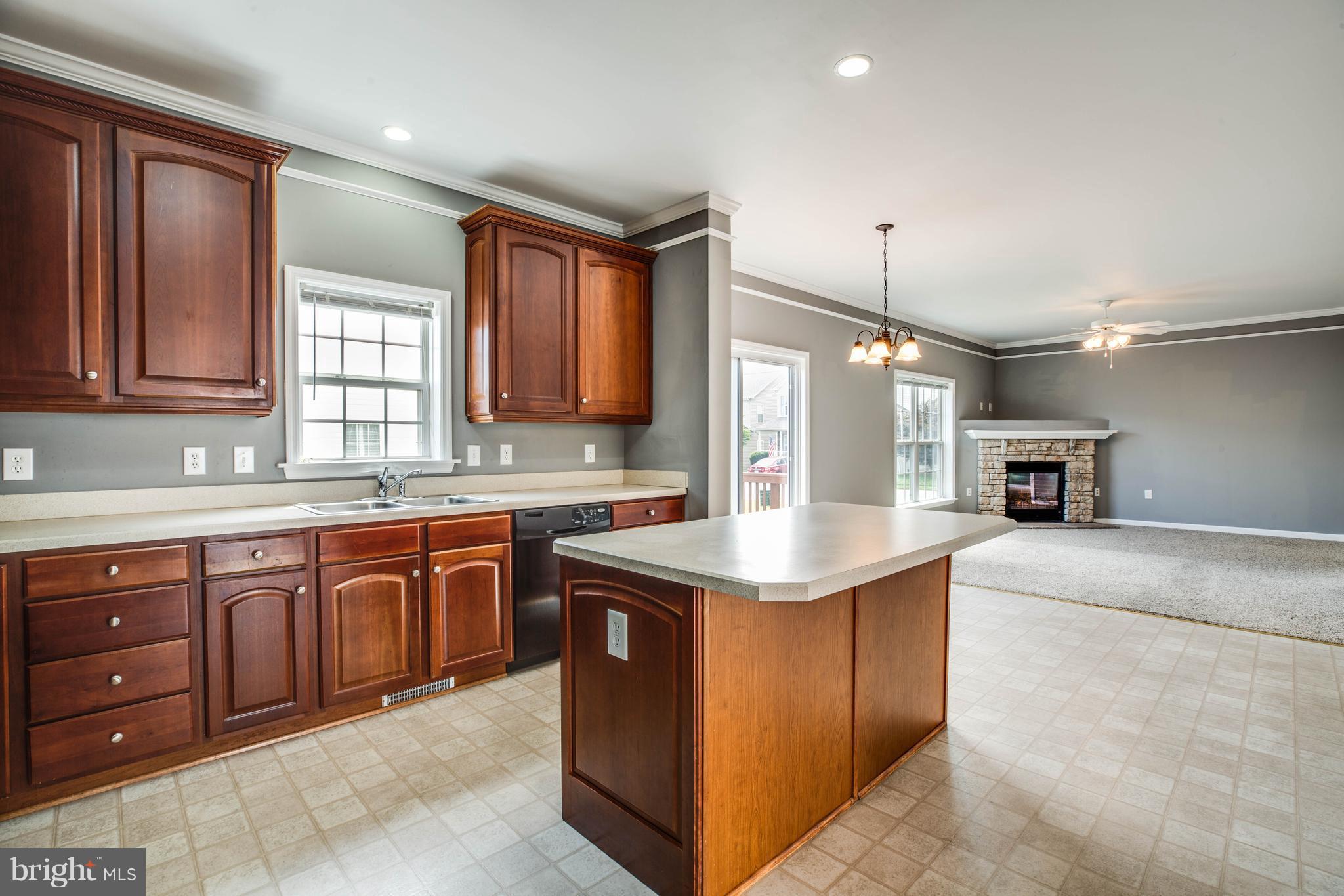 WIDEWATER VILLAGE - Residential Lease