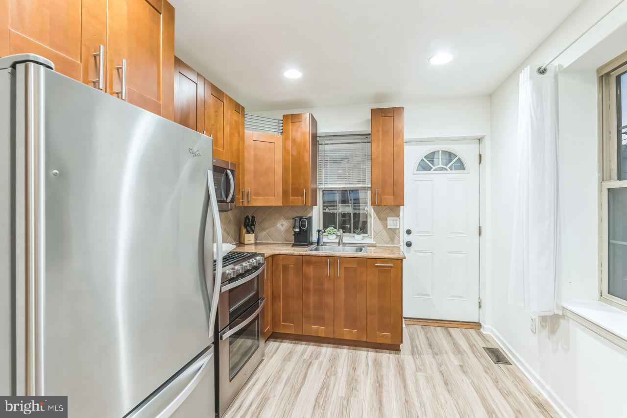 FAIRMOUNT - Residential