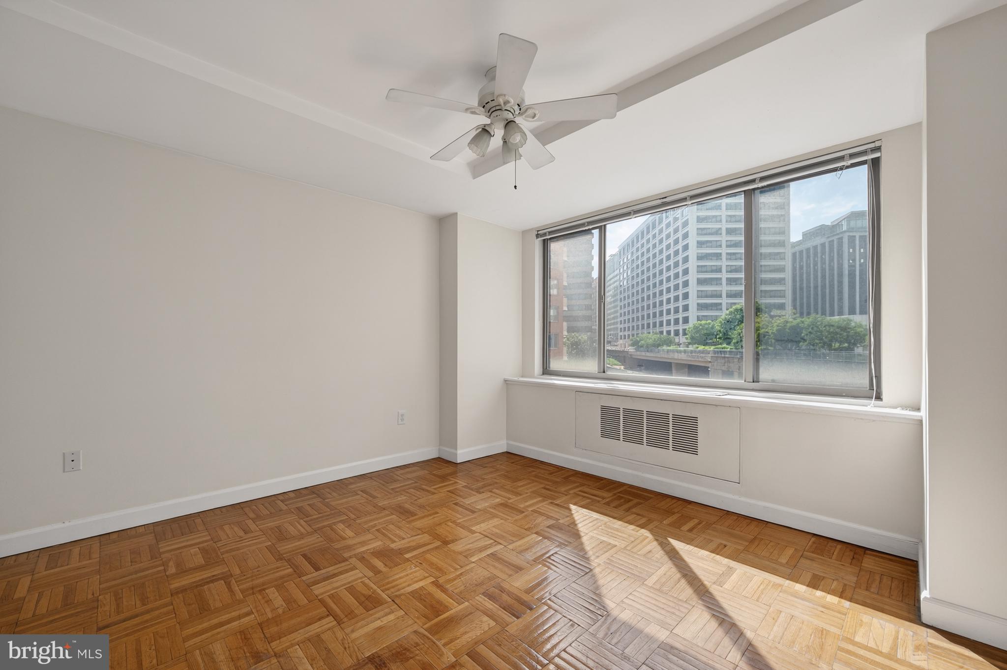 RIVER PLACE - Residential