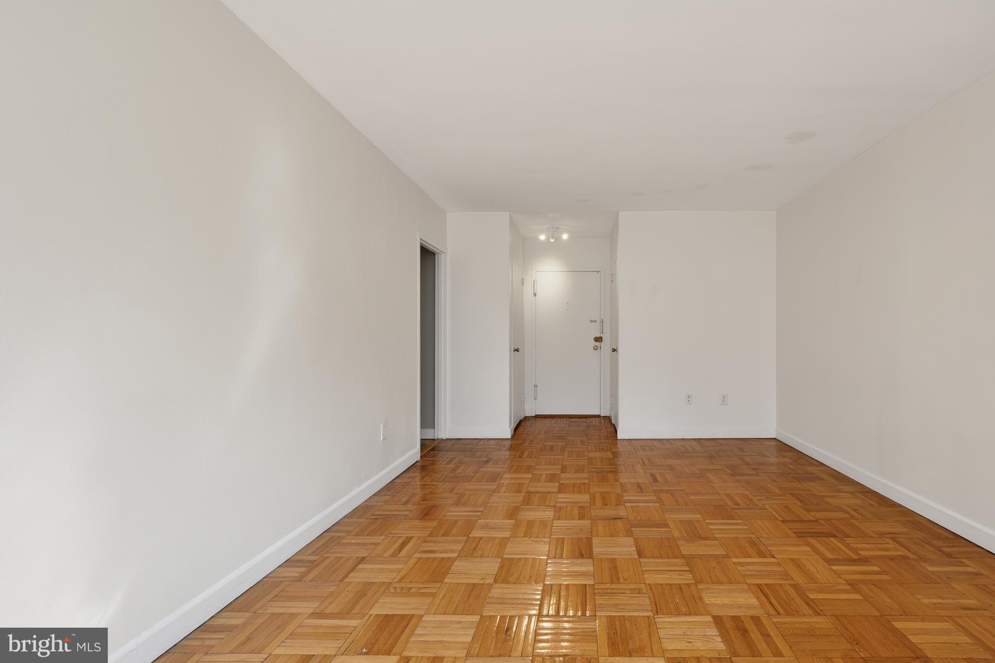RIVER PLACE - Residential