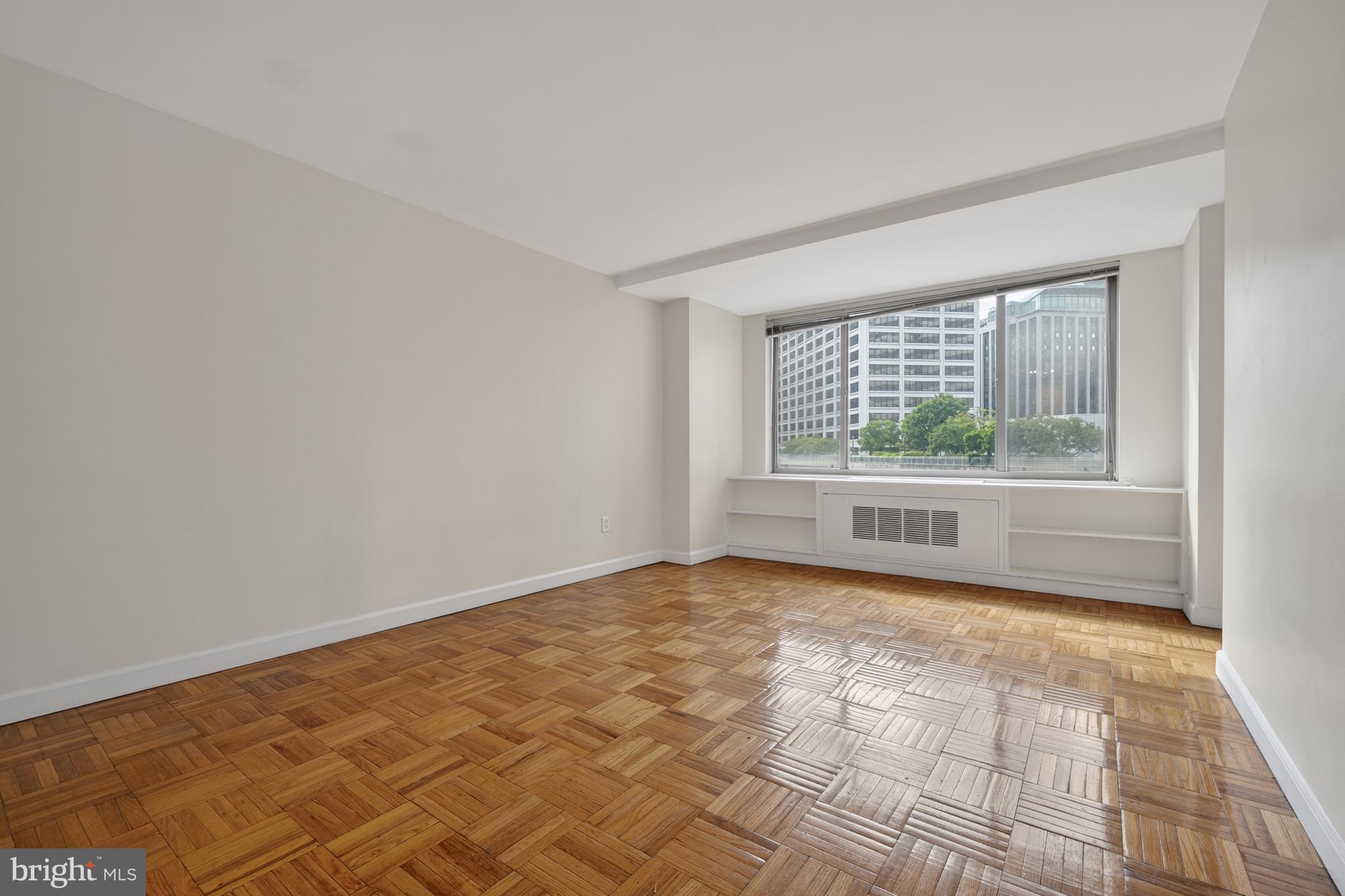 RIVER PLACE - Residential