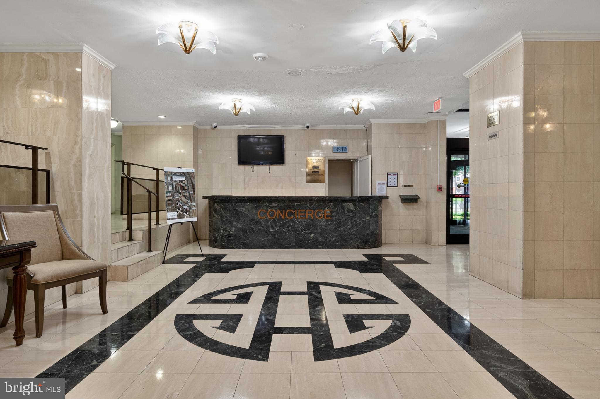 RIVER PLACE - Residential