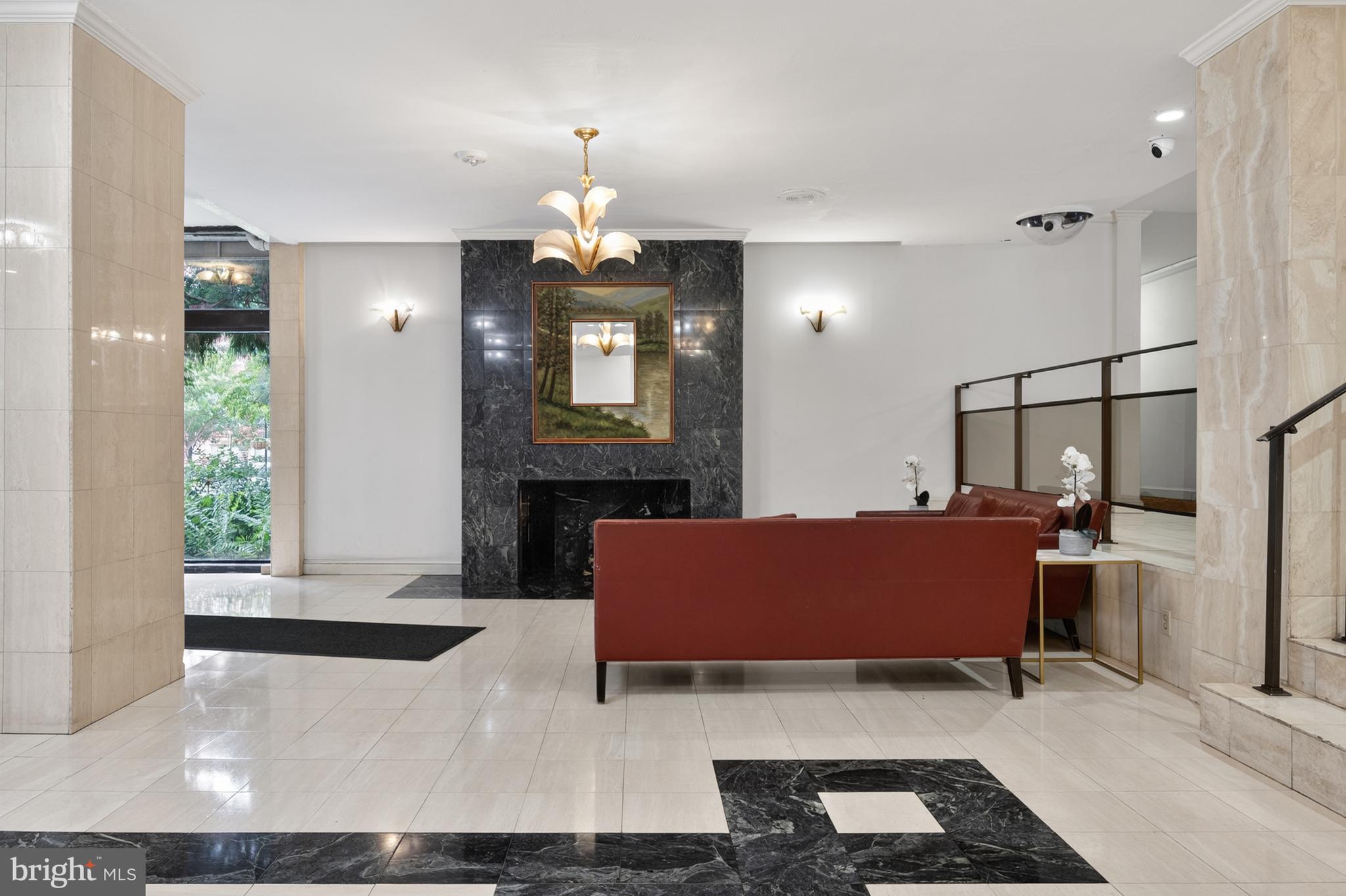 RIVER PLACE - Residential