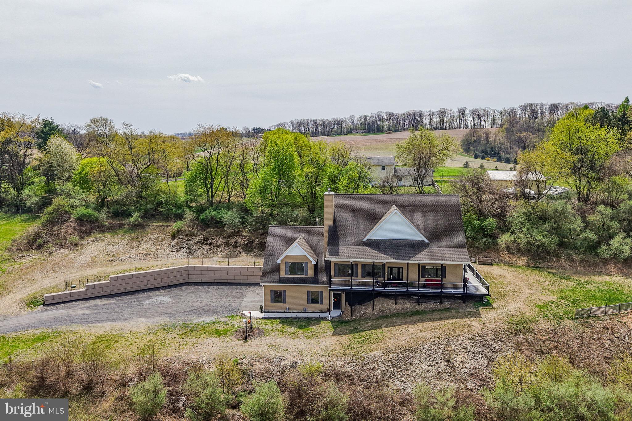 8728 CARDINAL ROAD