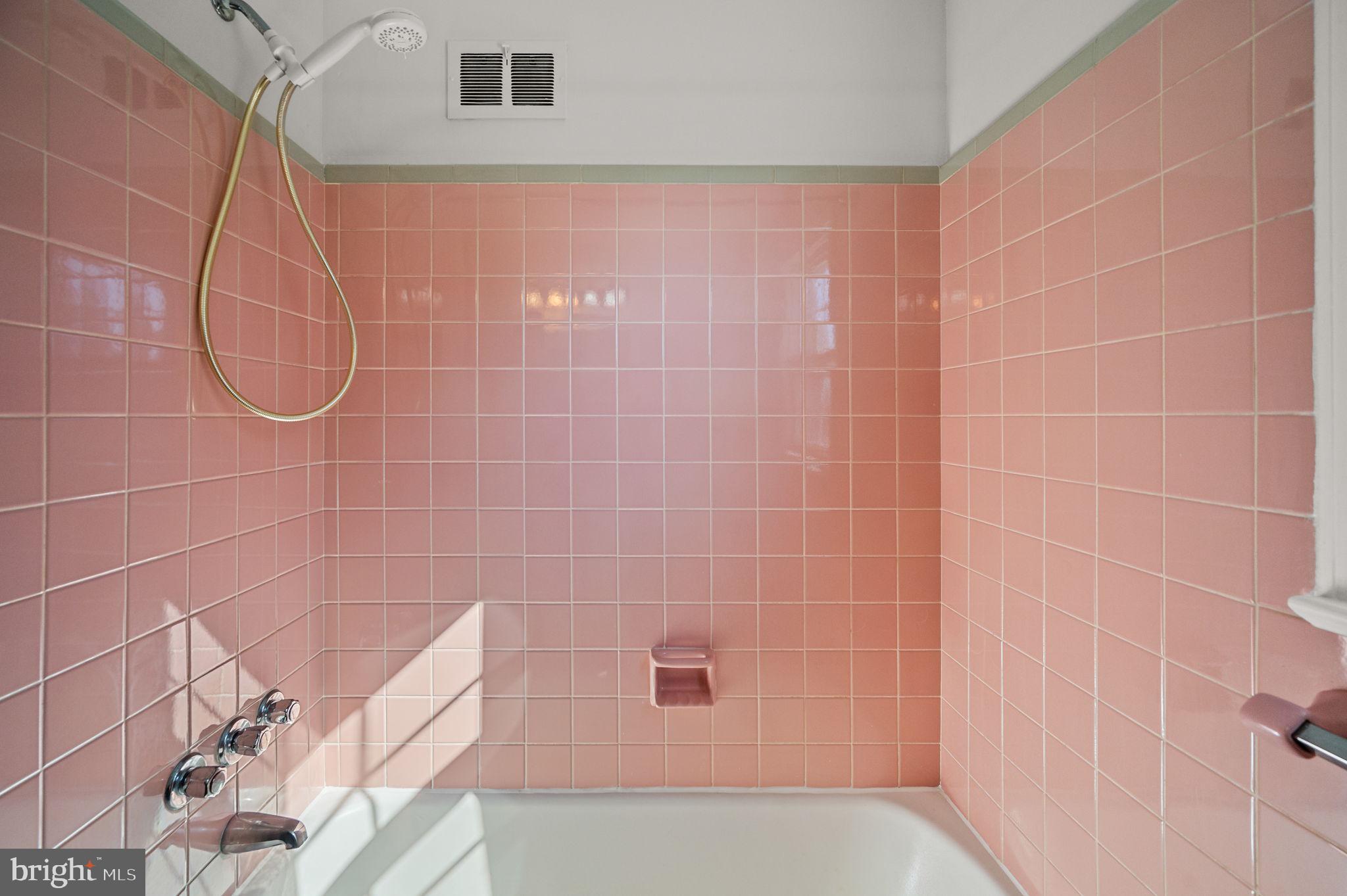 GLENSIDE - Residential