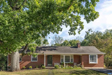 Homes For Sale - 2302 Wakefield Rd Rd<br/> Albemarle County, CHARLOTTESVILLE, VA 22901