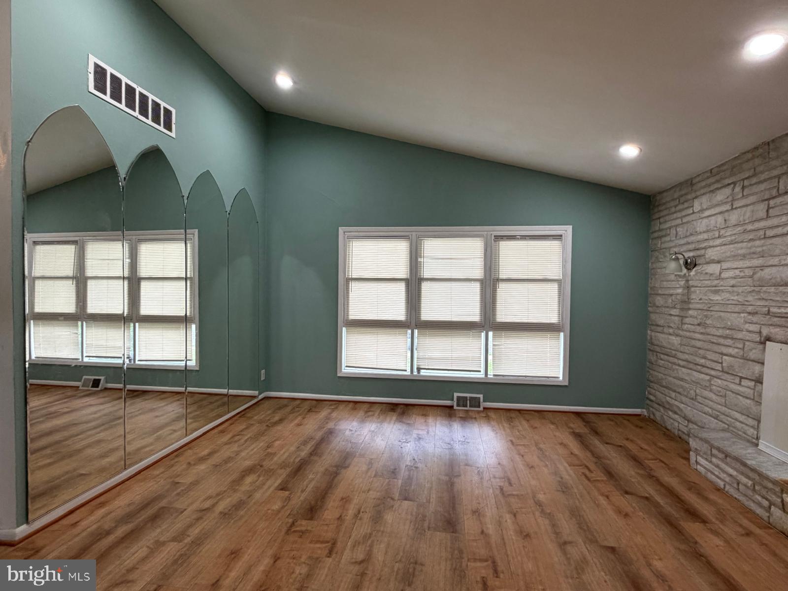 Property Search 9131 BUSTLETON AVENUE