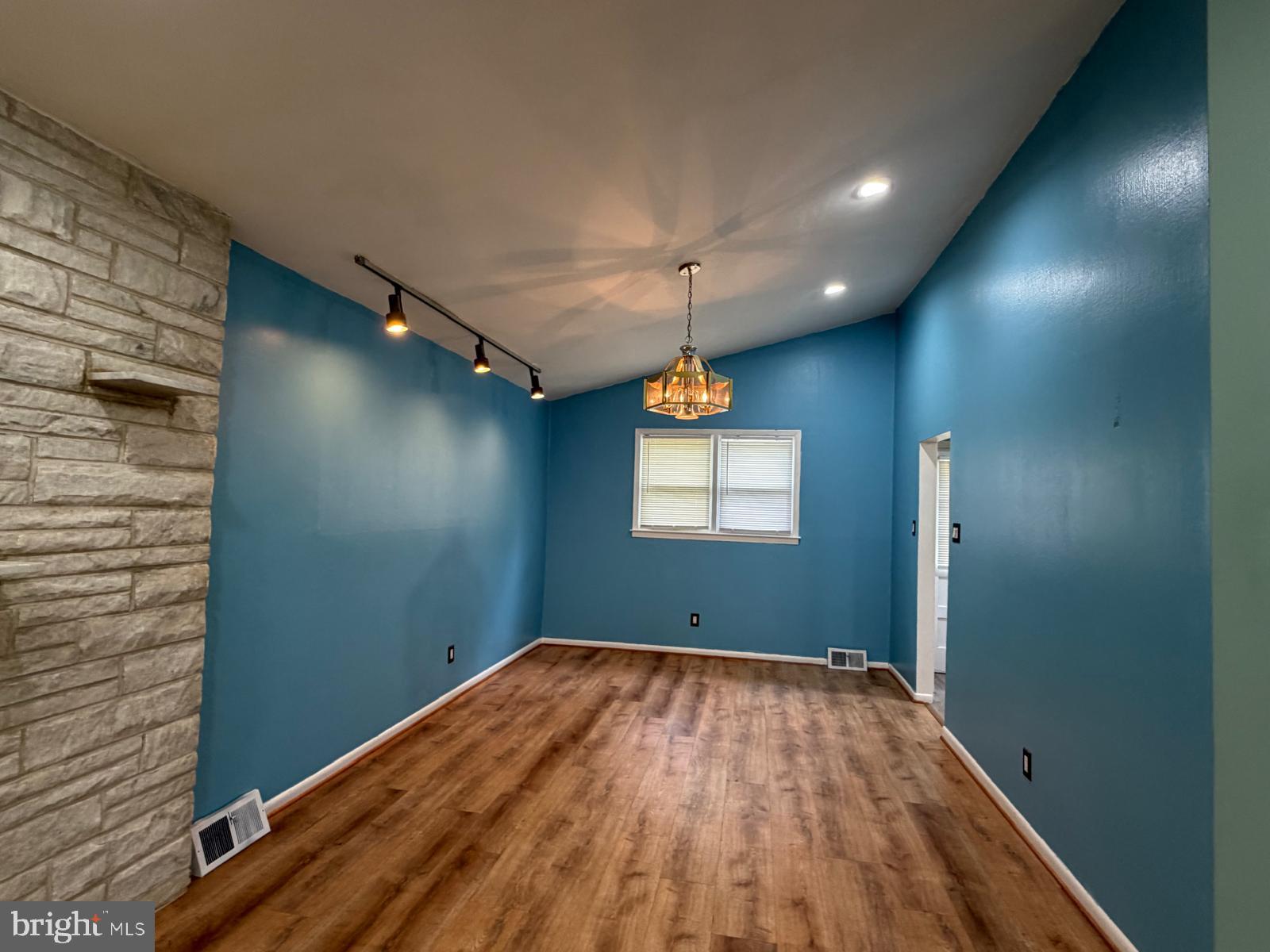 Property Search 9131 BUSTLETON AVENUE