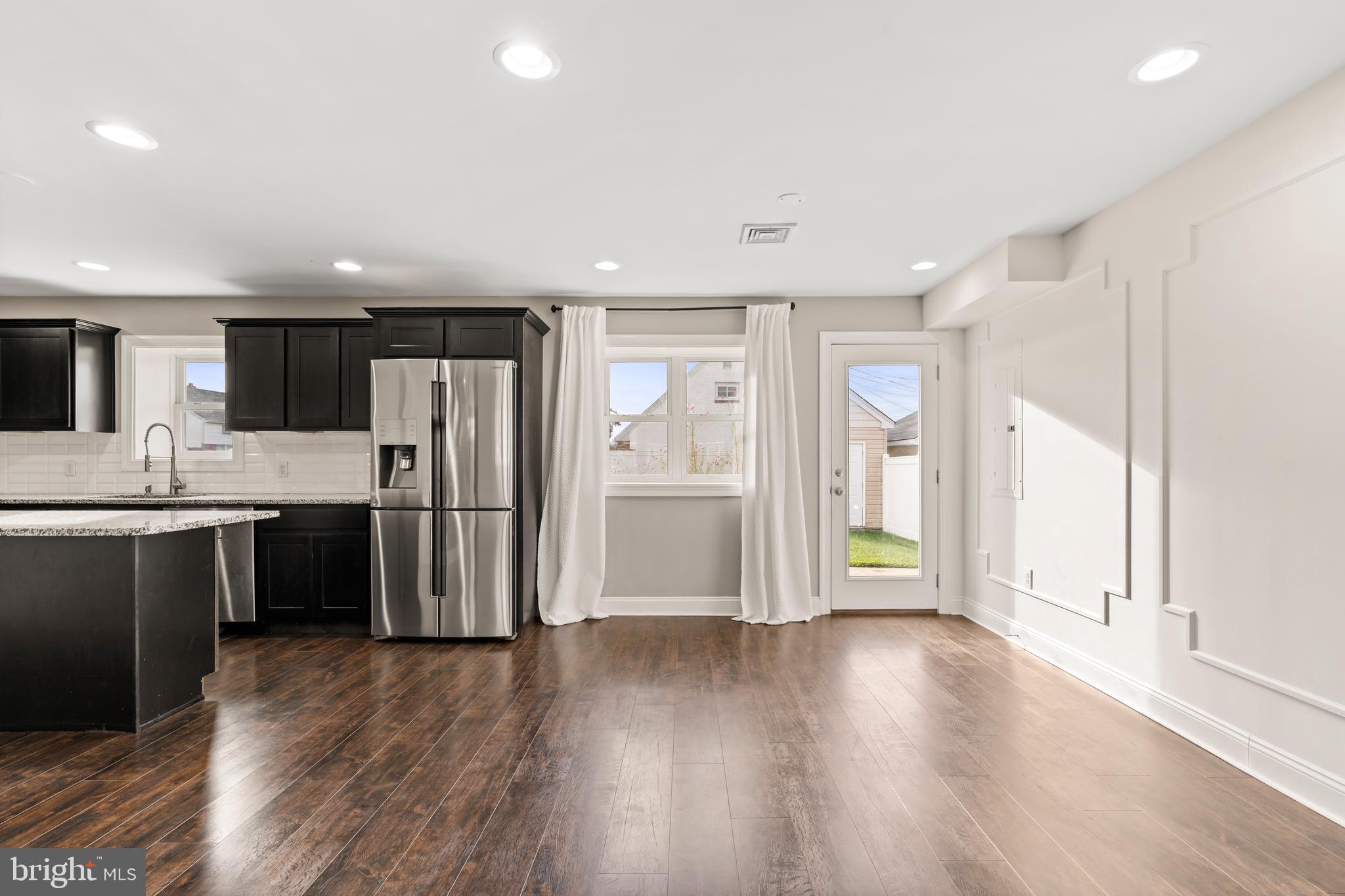 ROXBOROUGH - Residential Lease