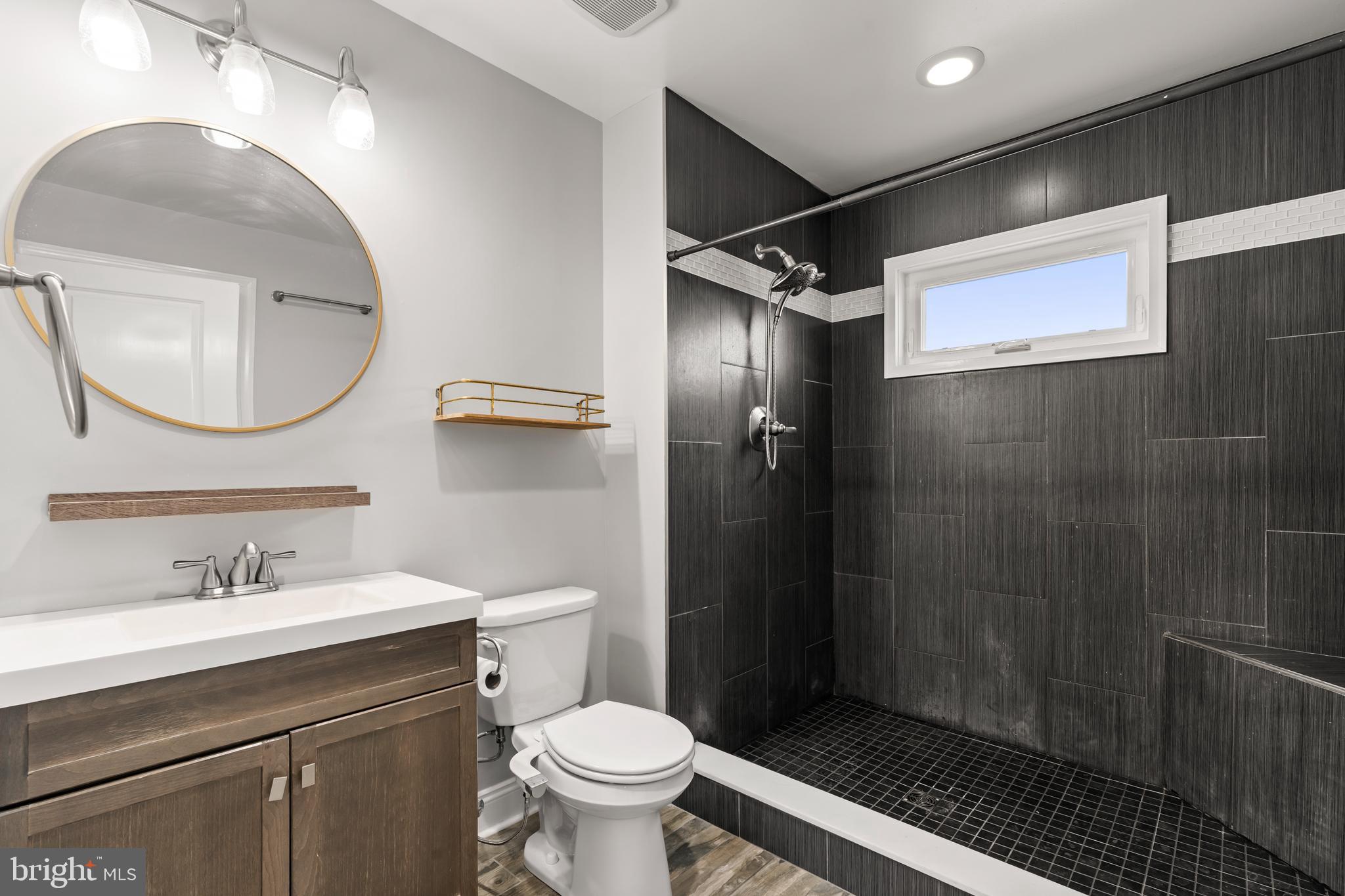 ROXBOROUGH - Residential Lease