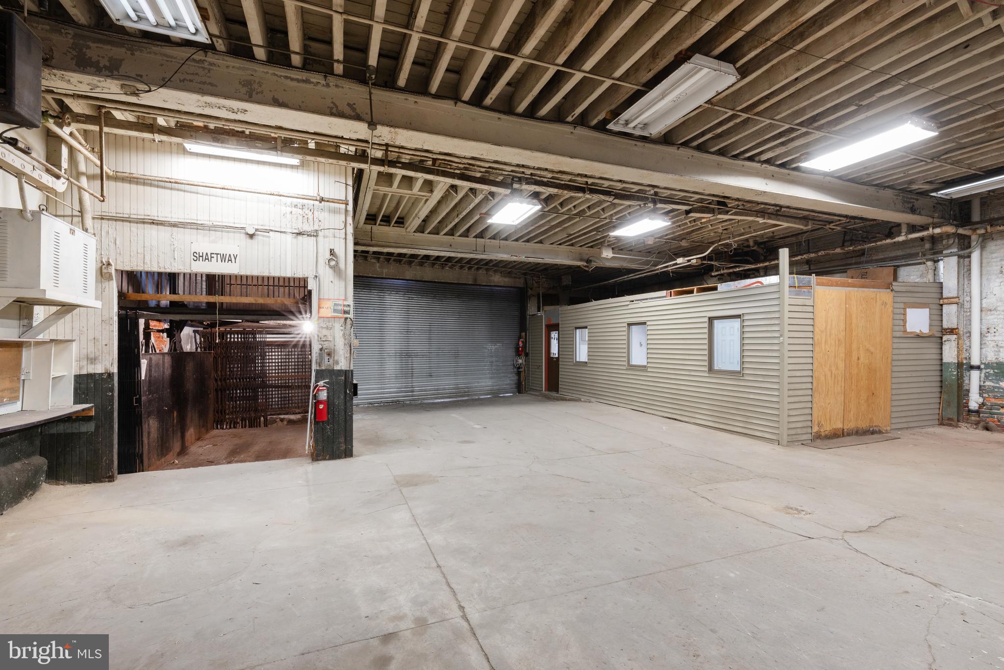 PENNSPORT - Commercial Sale