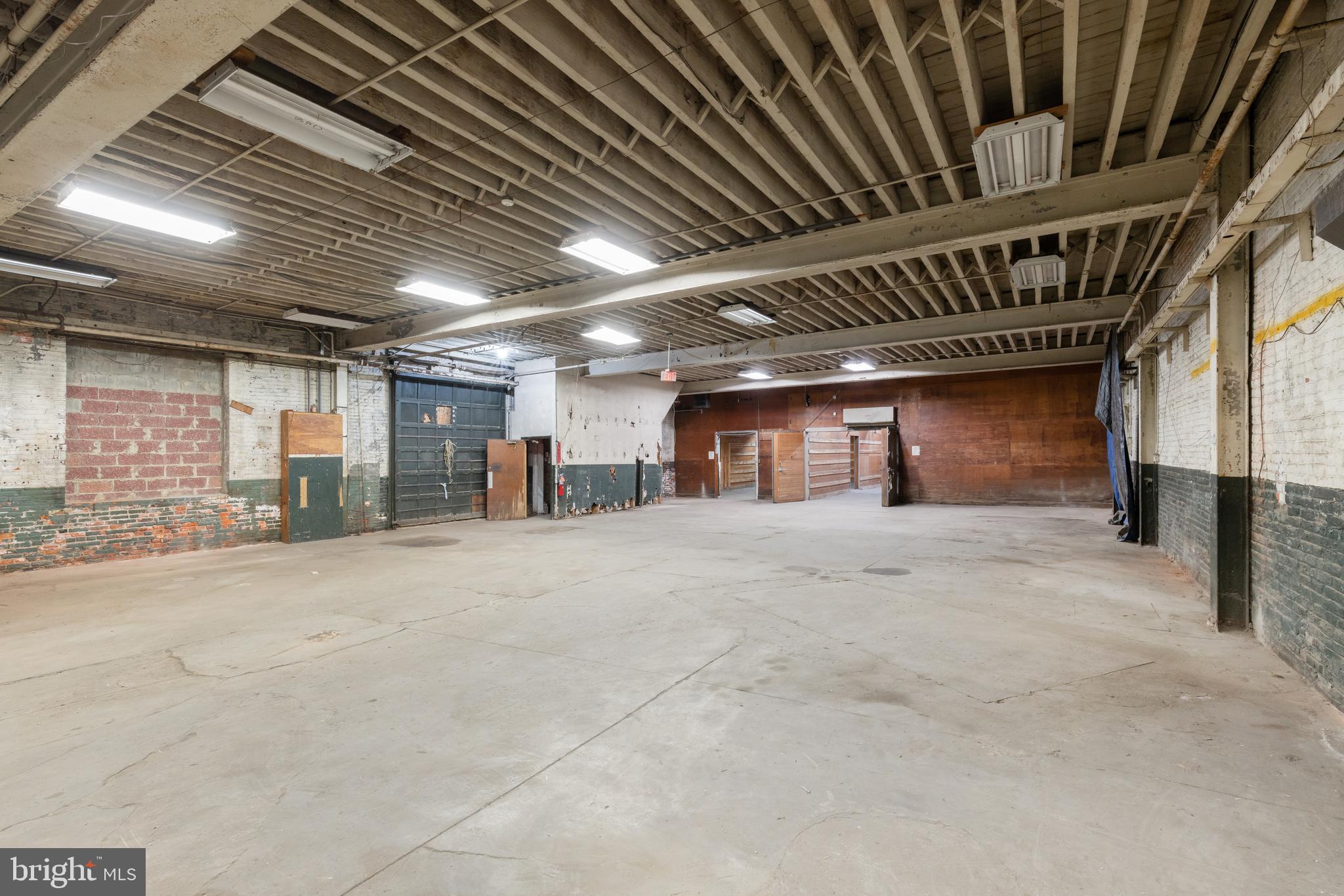 PENNSPORT - Commercial Sale