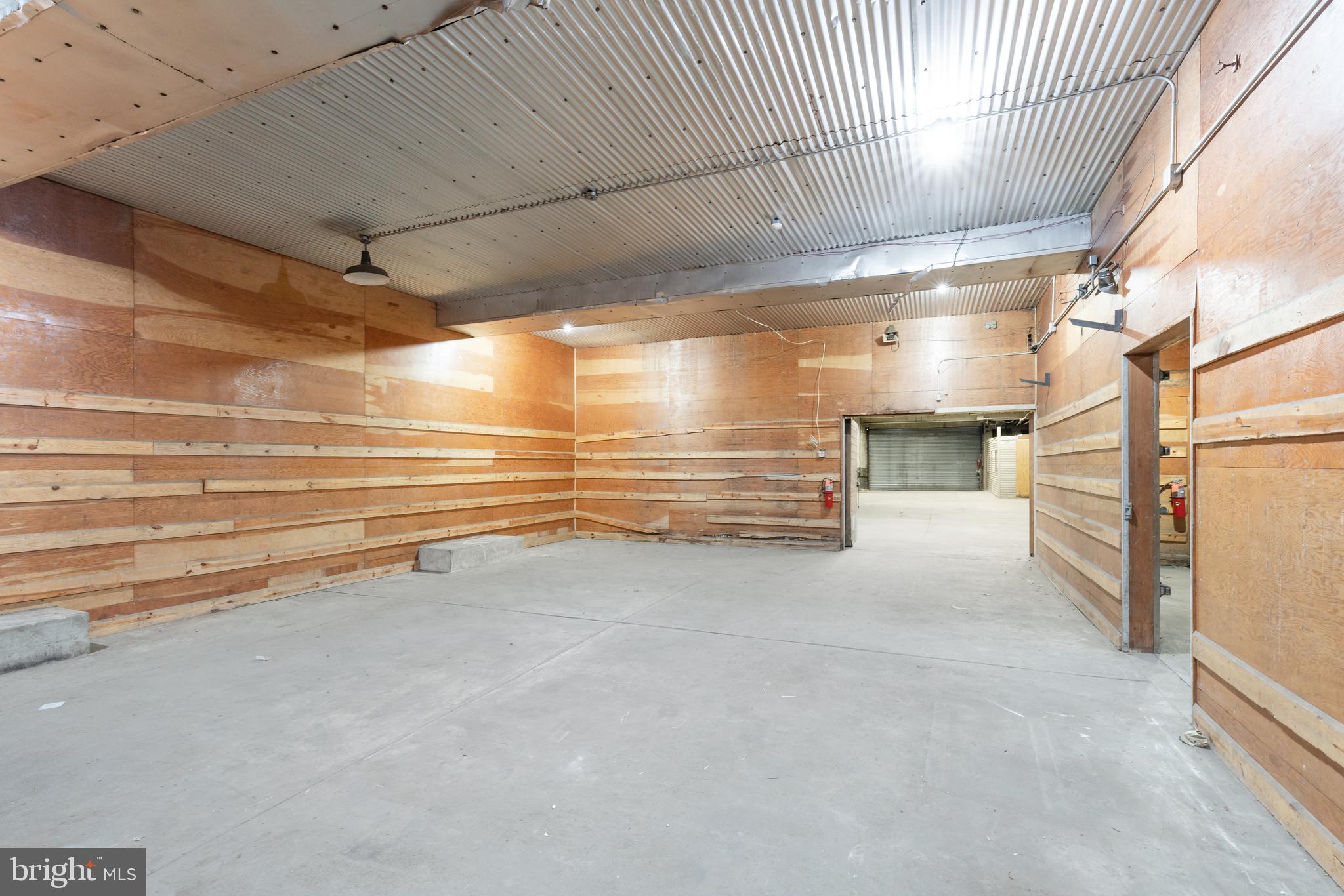 PENNSPORT - Commercial Sale