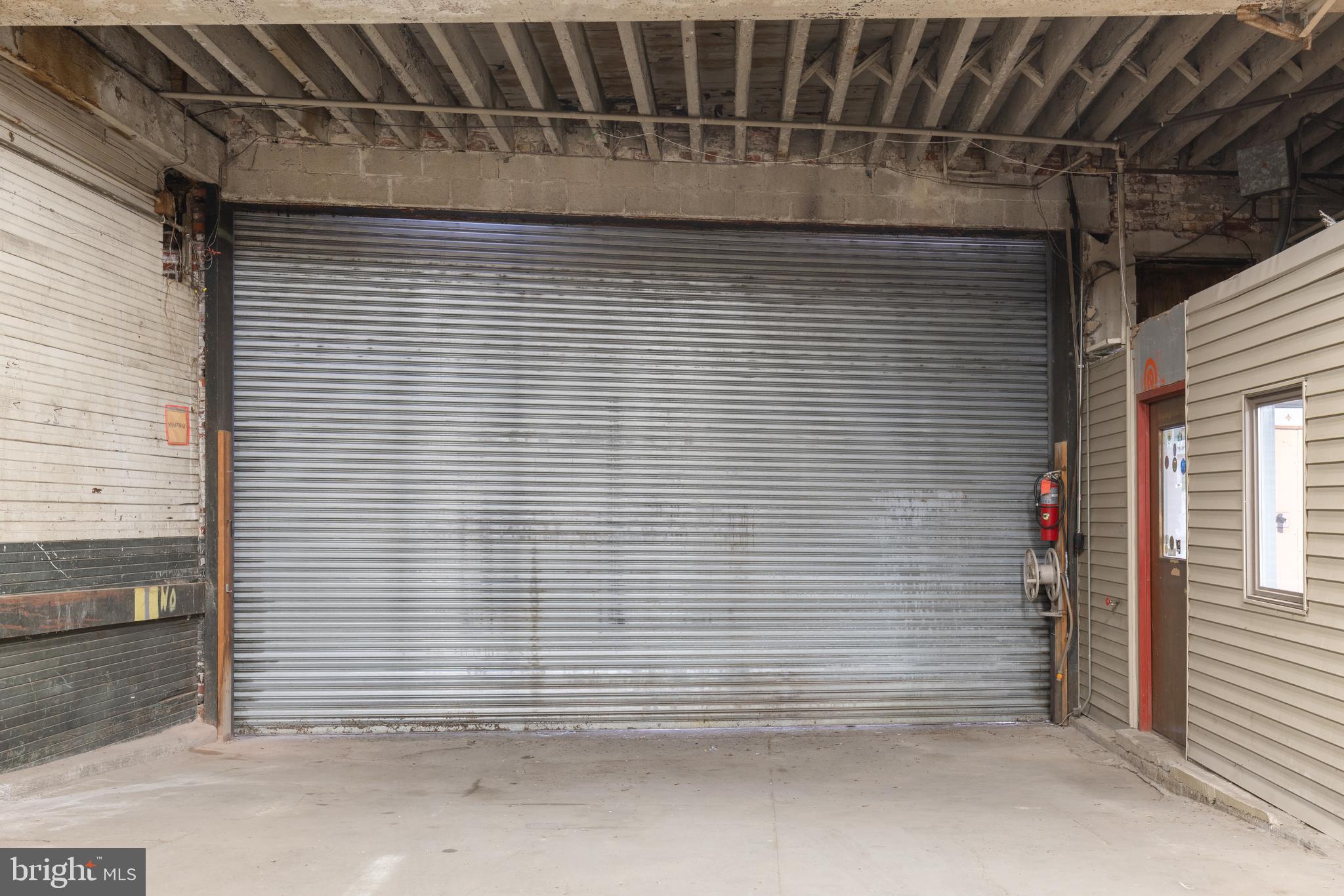 PENNSPORT - Commercial Sale