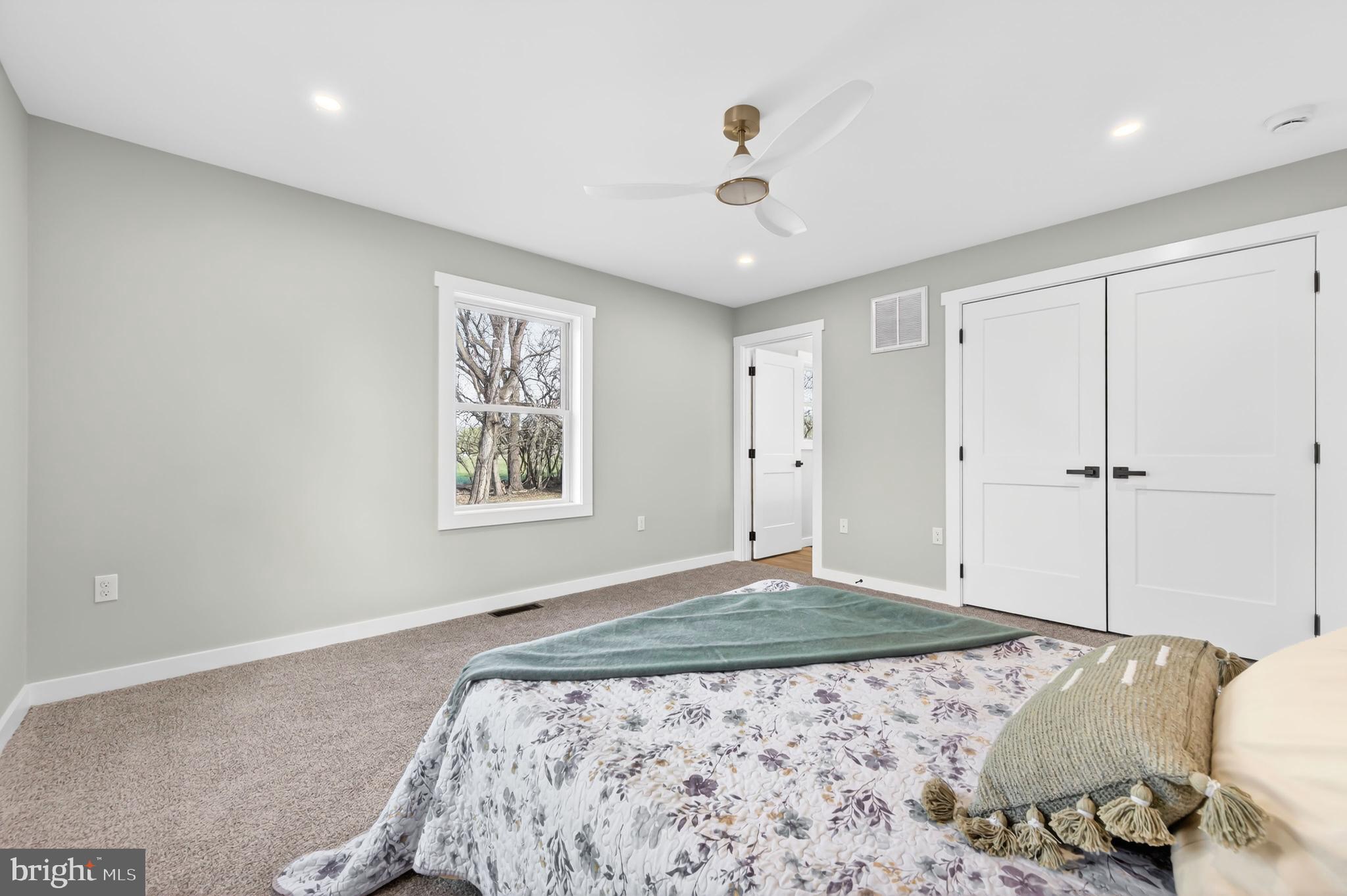 CHESTER HARBOR - Residential