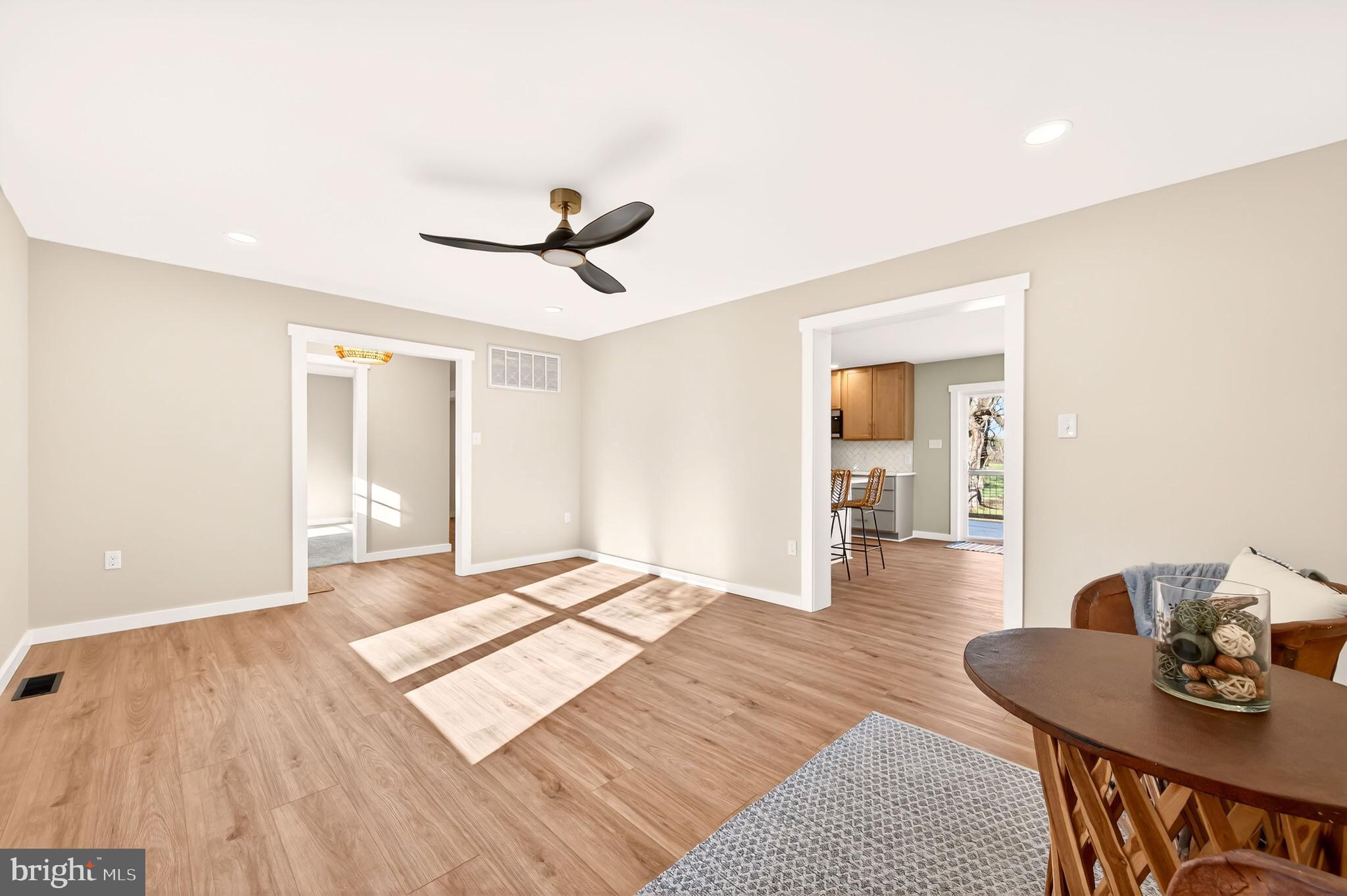 CHESTER HARBOR - Residential