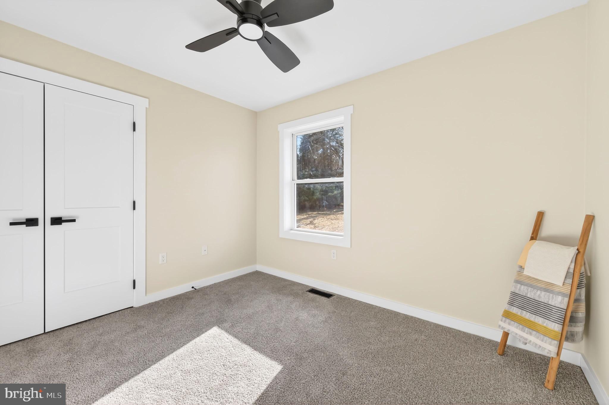 CHESTER HARBOR - Residential