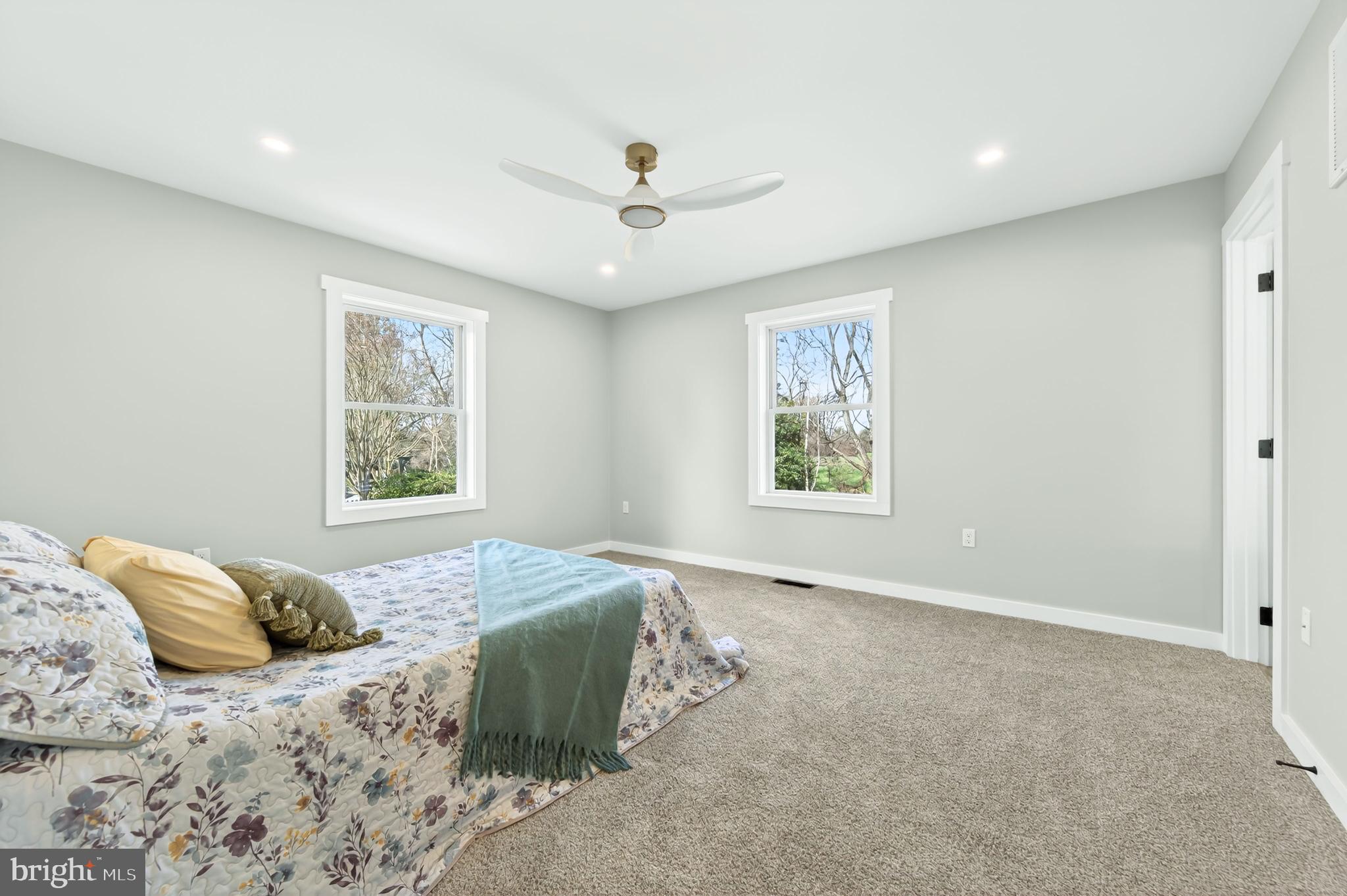 CHESTER HARBOR - Residential