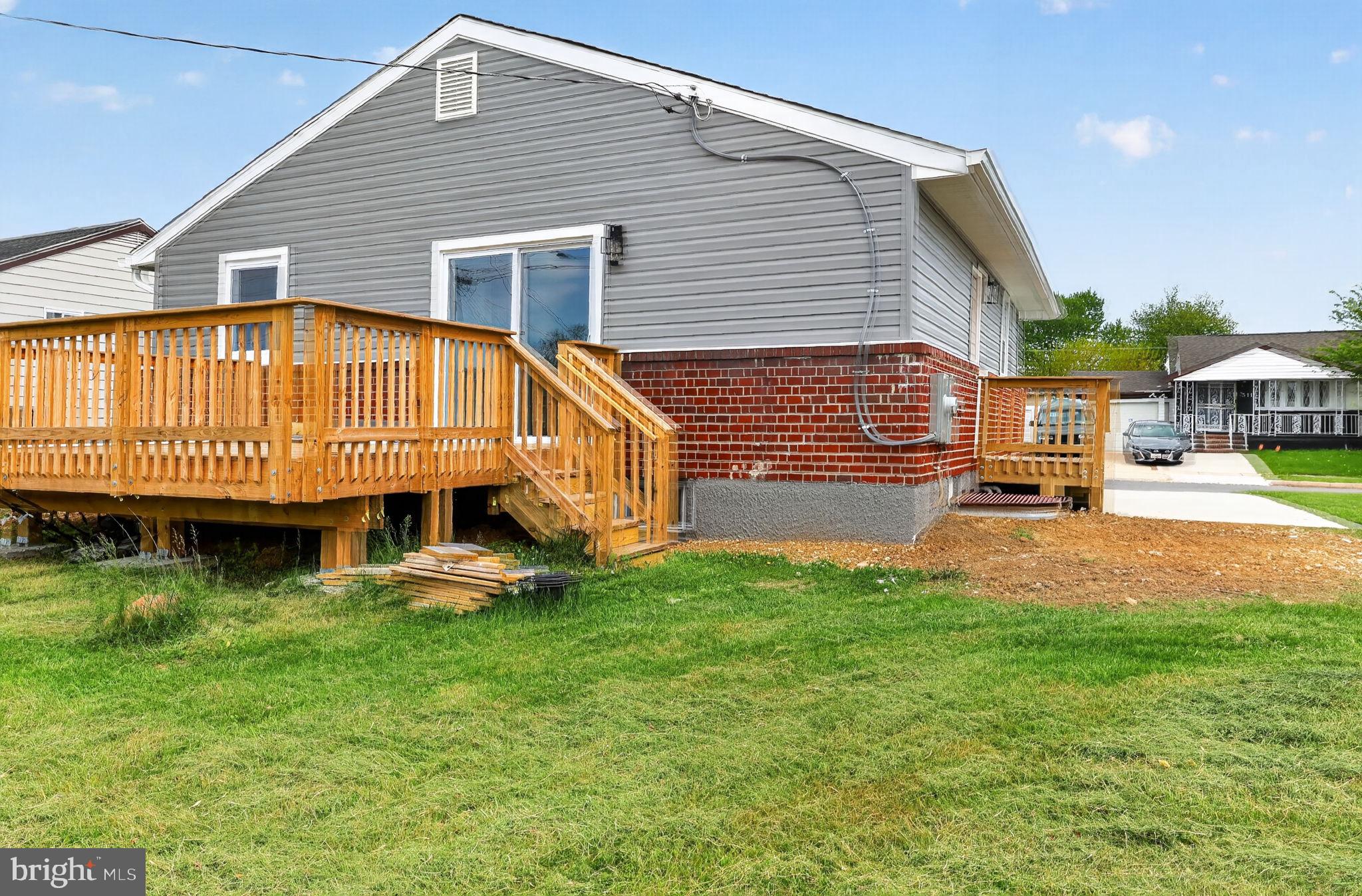 WINDSOR FARMS - Residential