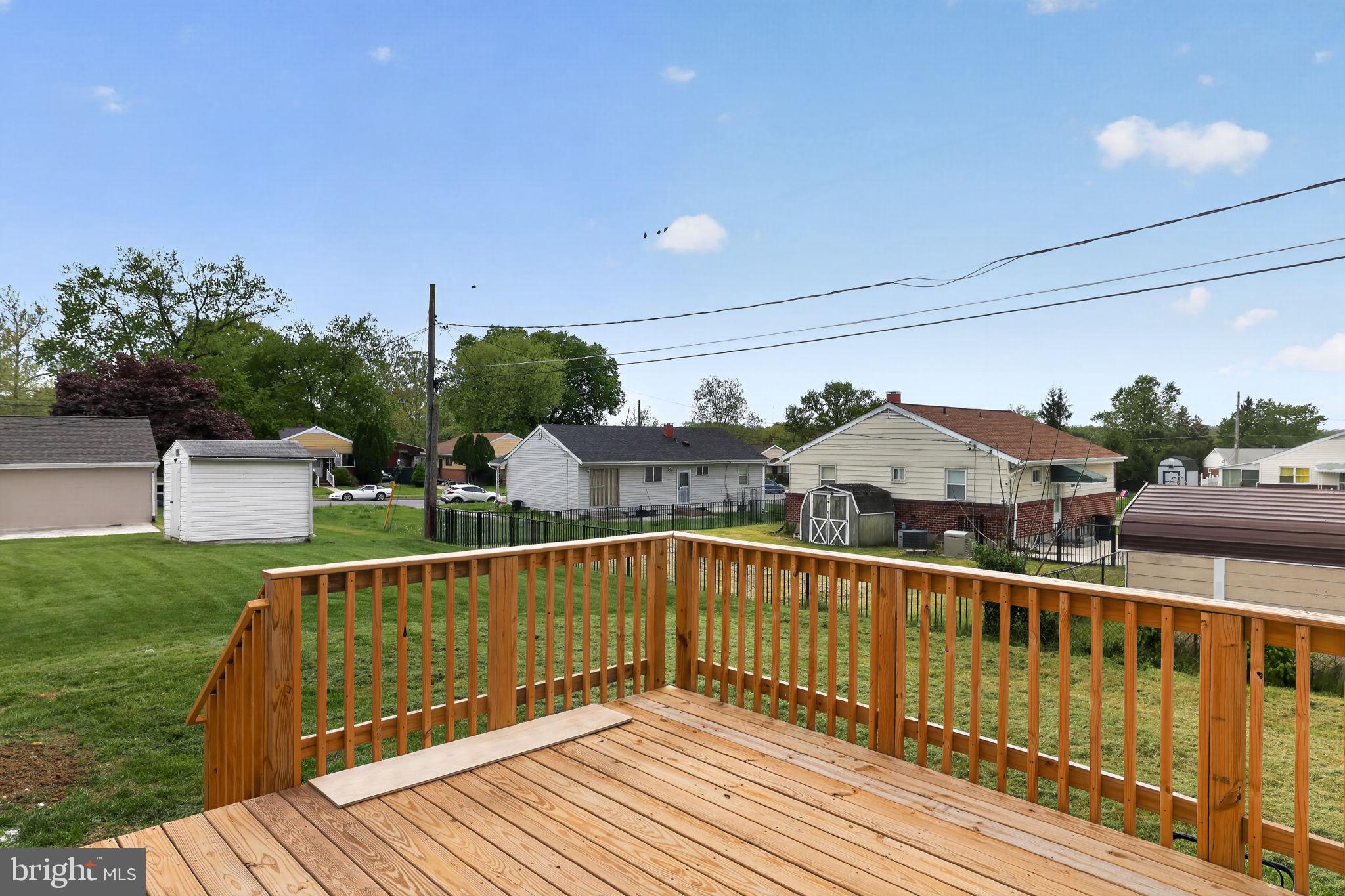 WINDSOR FARMS - Residential