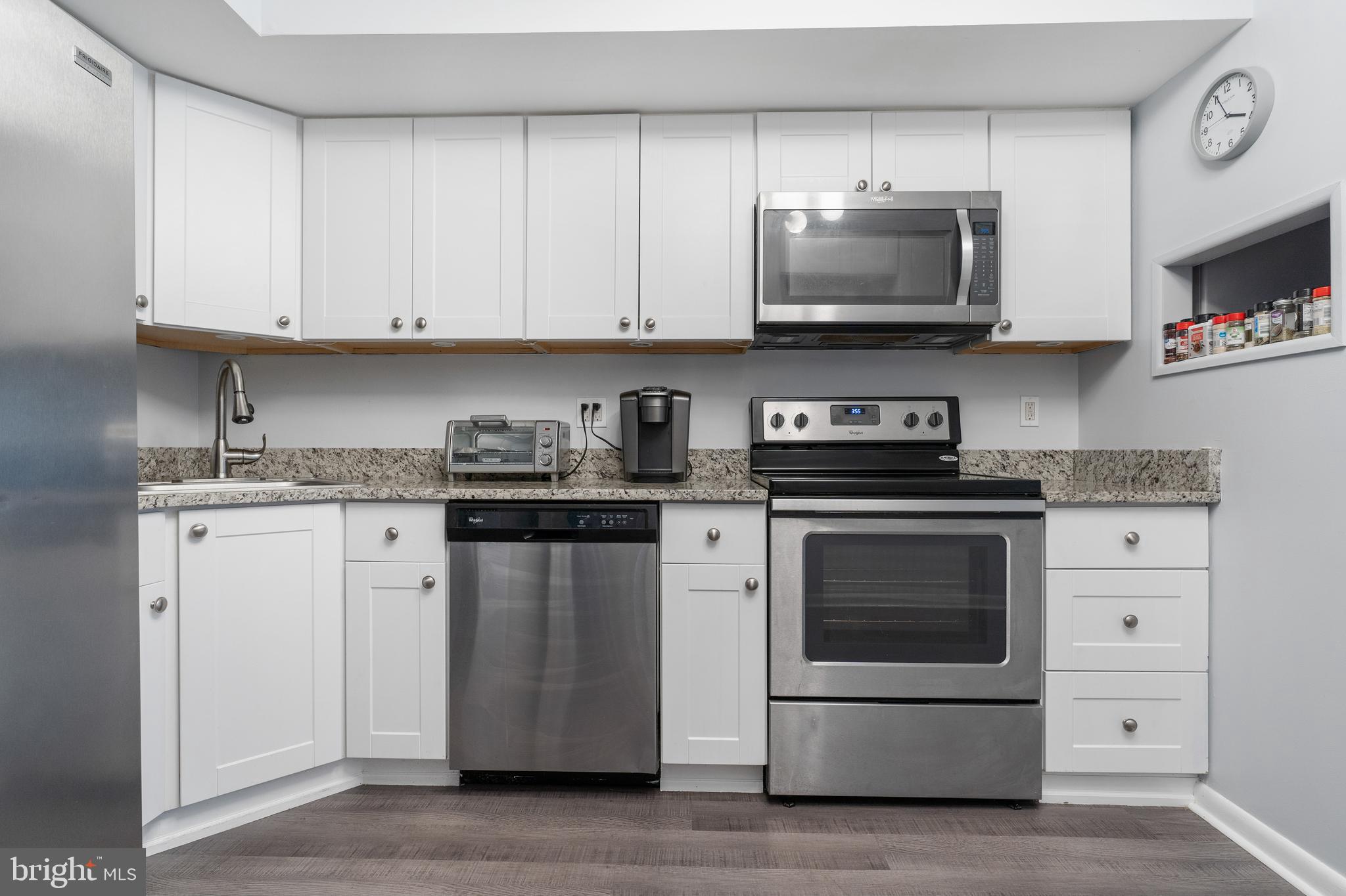 ANNEN WOODS - Residential