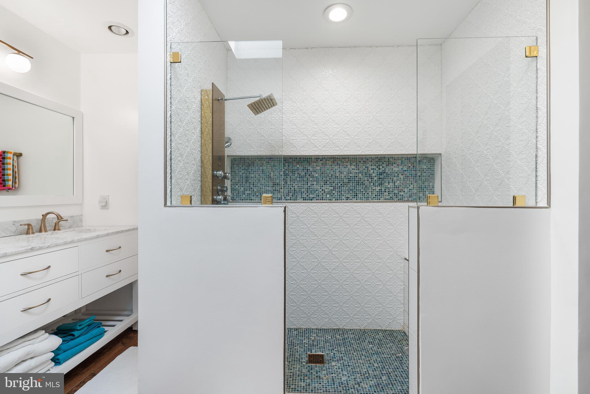 ANNEN WOODS - Residential