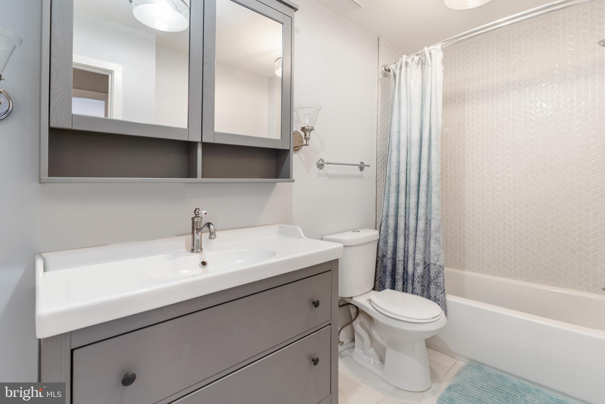 ANNEN WOODS - Residential