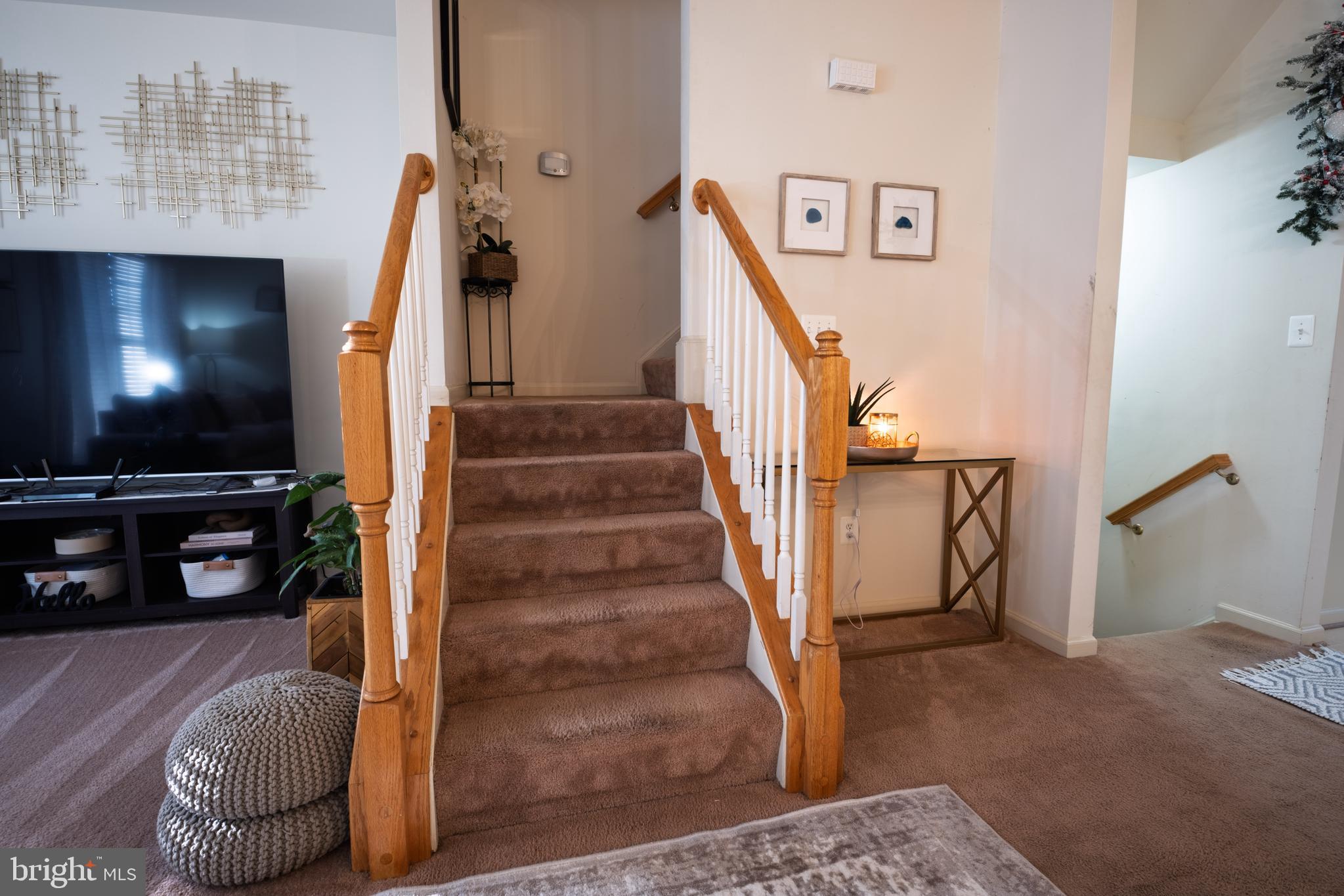 FAIRVIEW VILLAGE - Residential