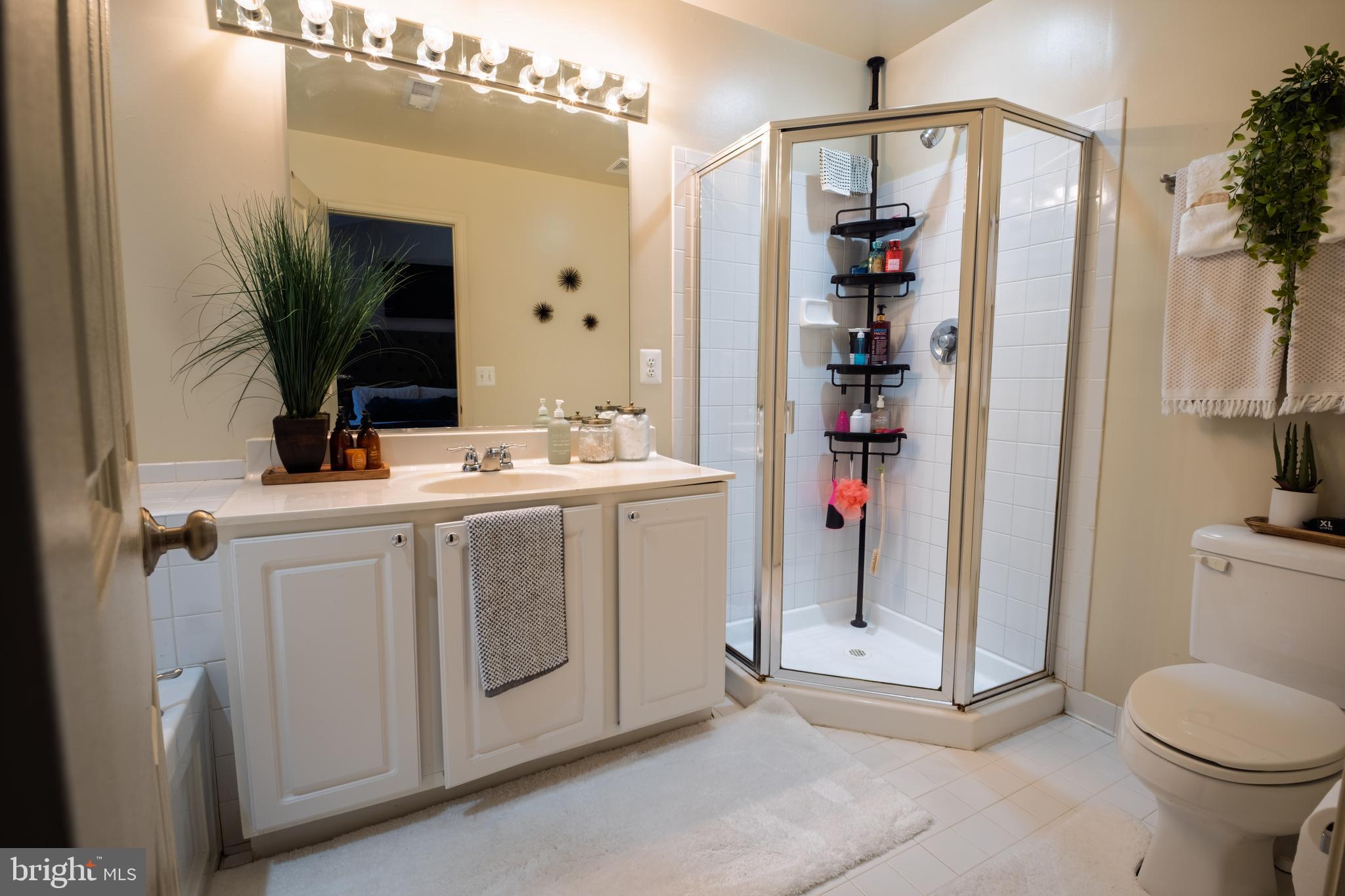 FAIRVIEW VILLAGE - Residential