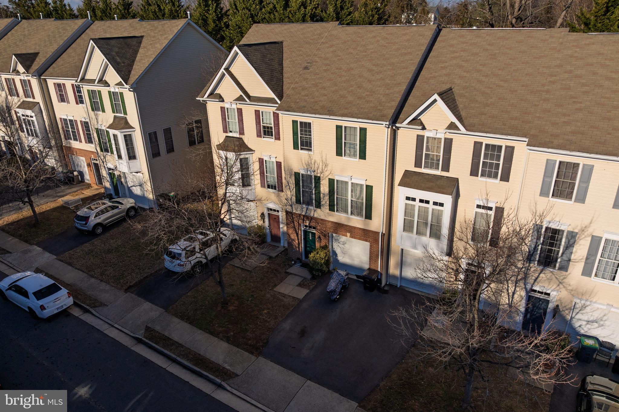 FAIRVIEW VILLAGE - Residential