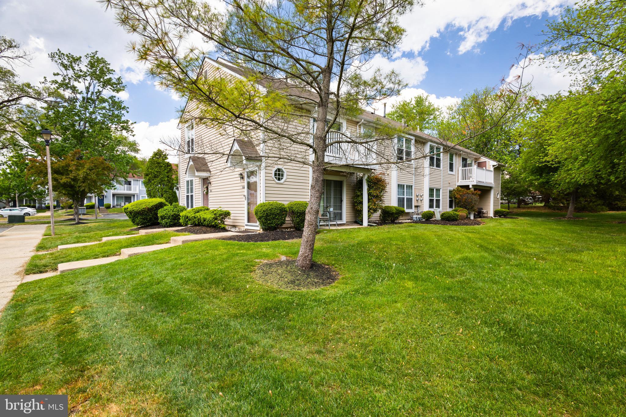 706 SEDGEWICK COURT