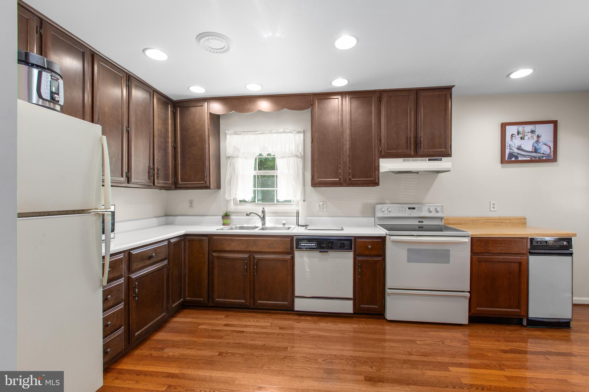 WOODRIDGE - Residential