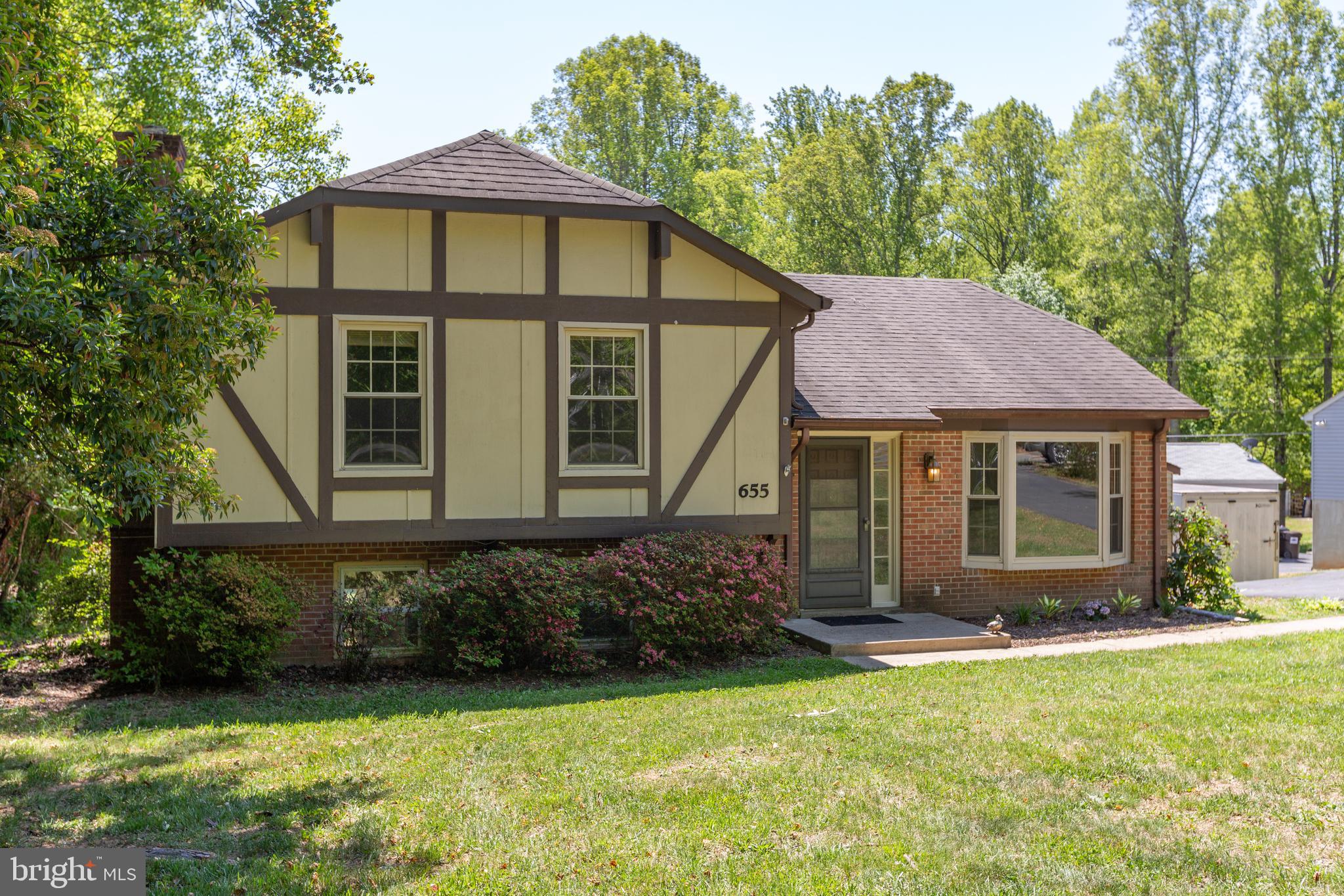 WOODRIDGE - Residential