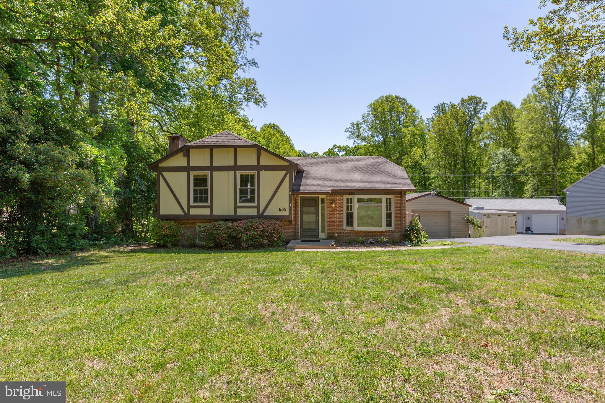 WOODRIDGE - Residential