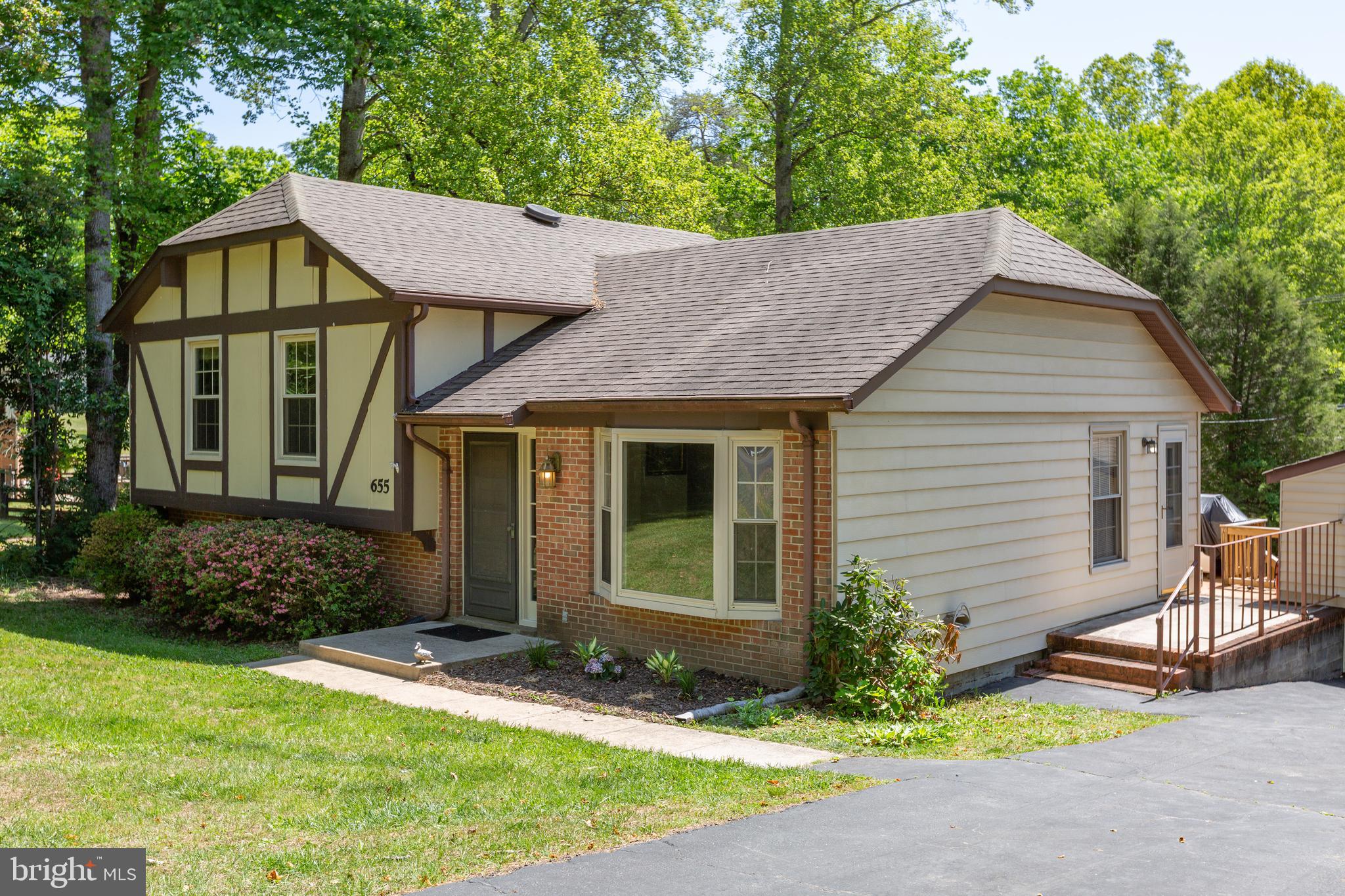 WOODRIDGE - Residential
