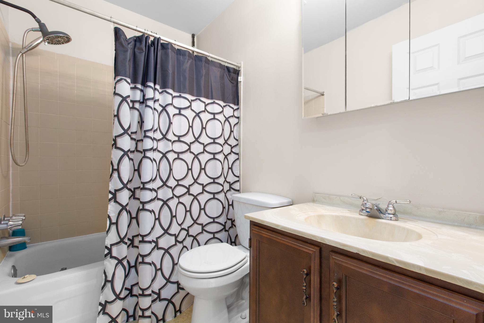 WOODRIDGE - Residential