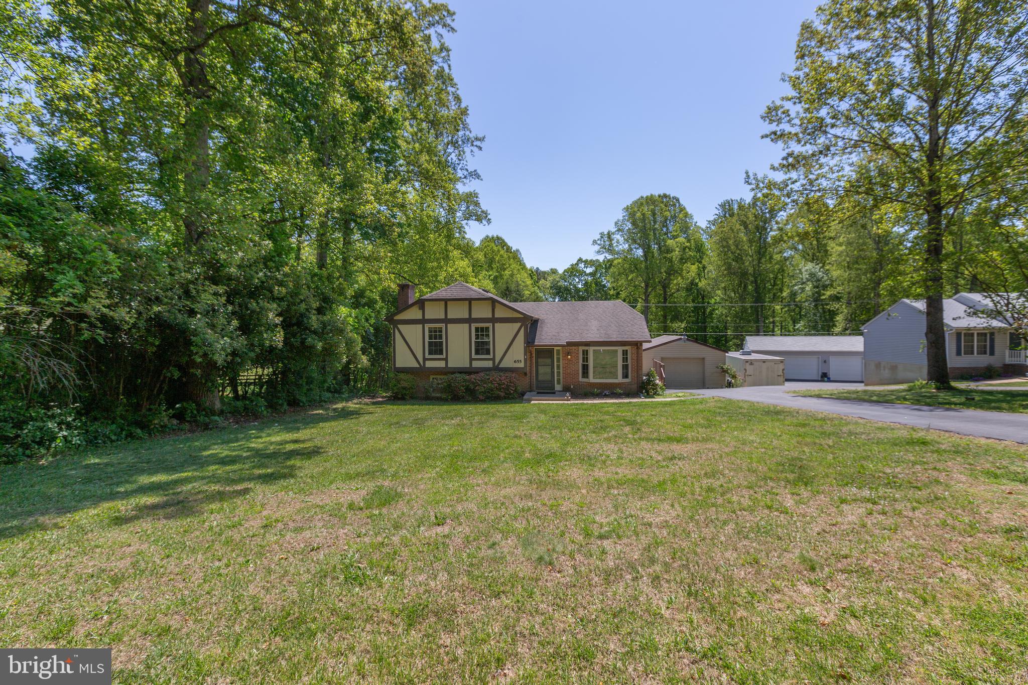 WOODRIDGE - Residential