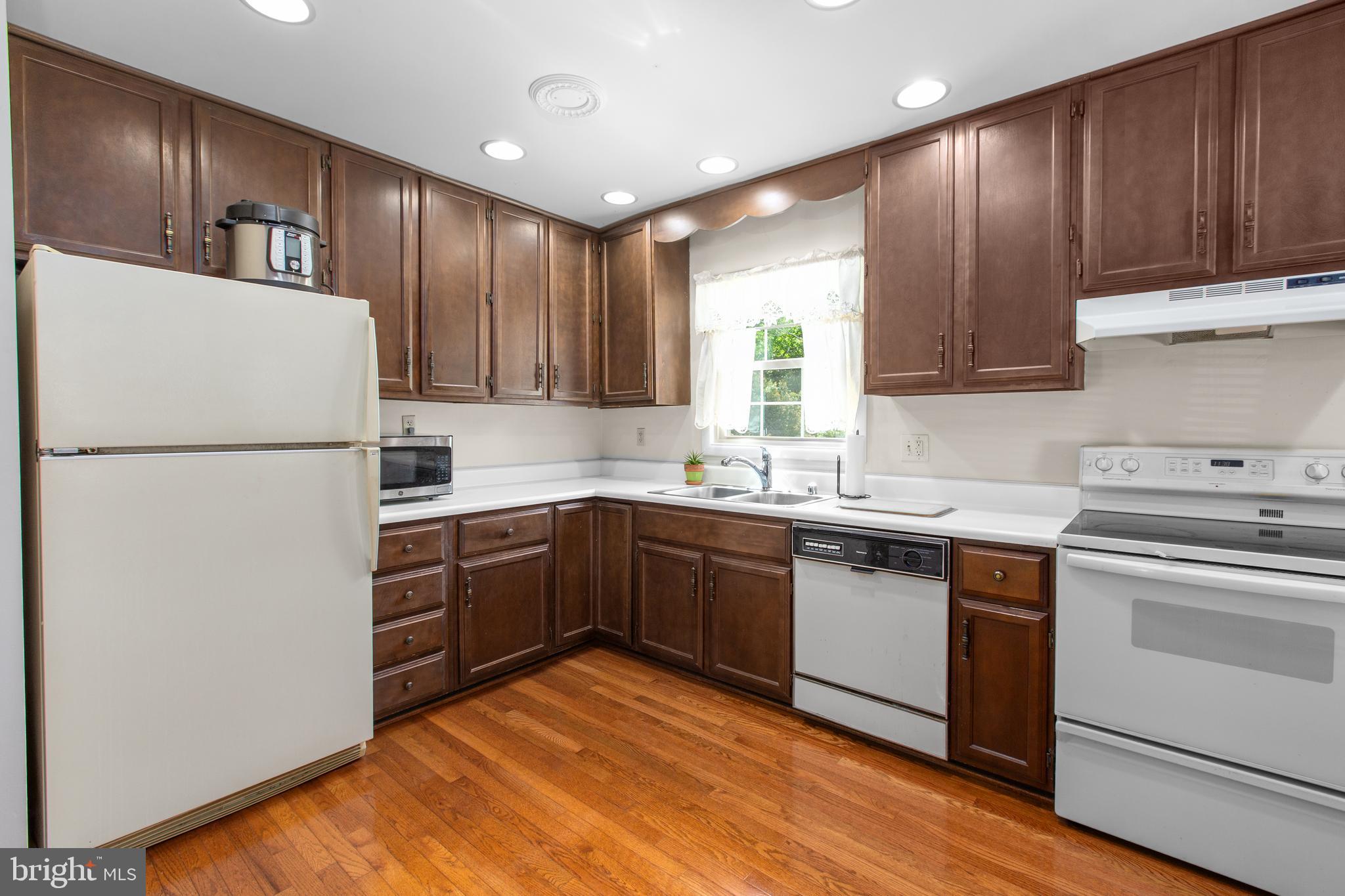WOODRIDGE - Residential
