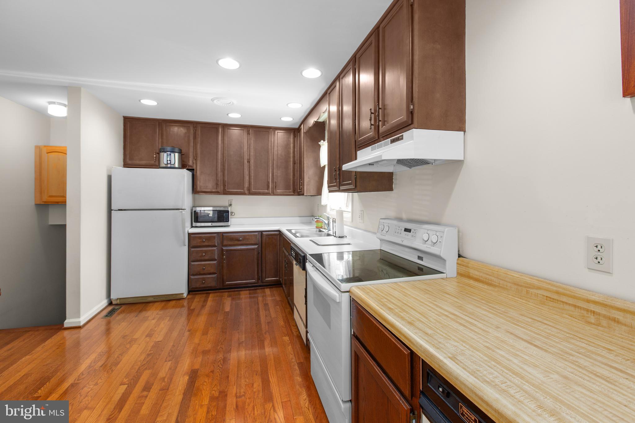 WOODRIDGE - Residential