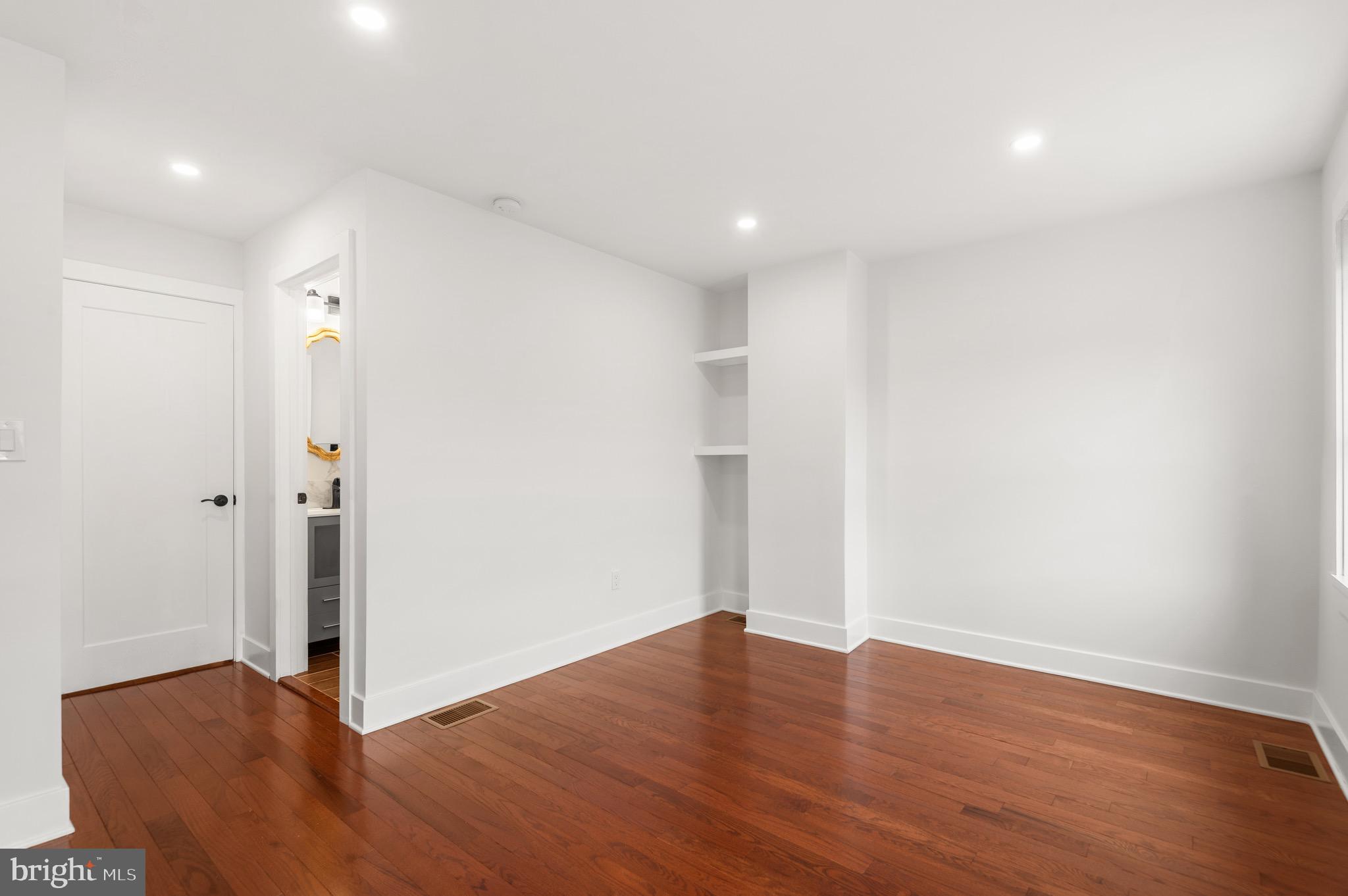 PHILADELPHIA (SOUTH) - Residential