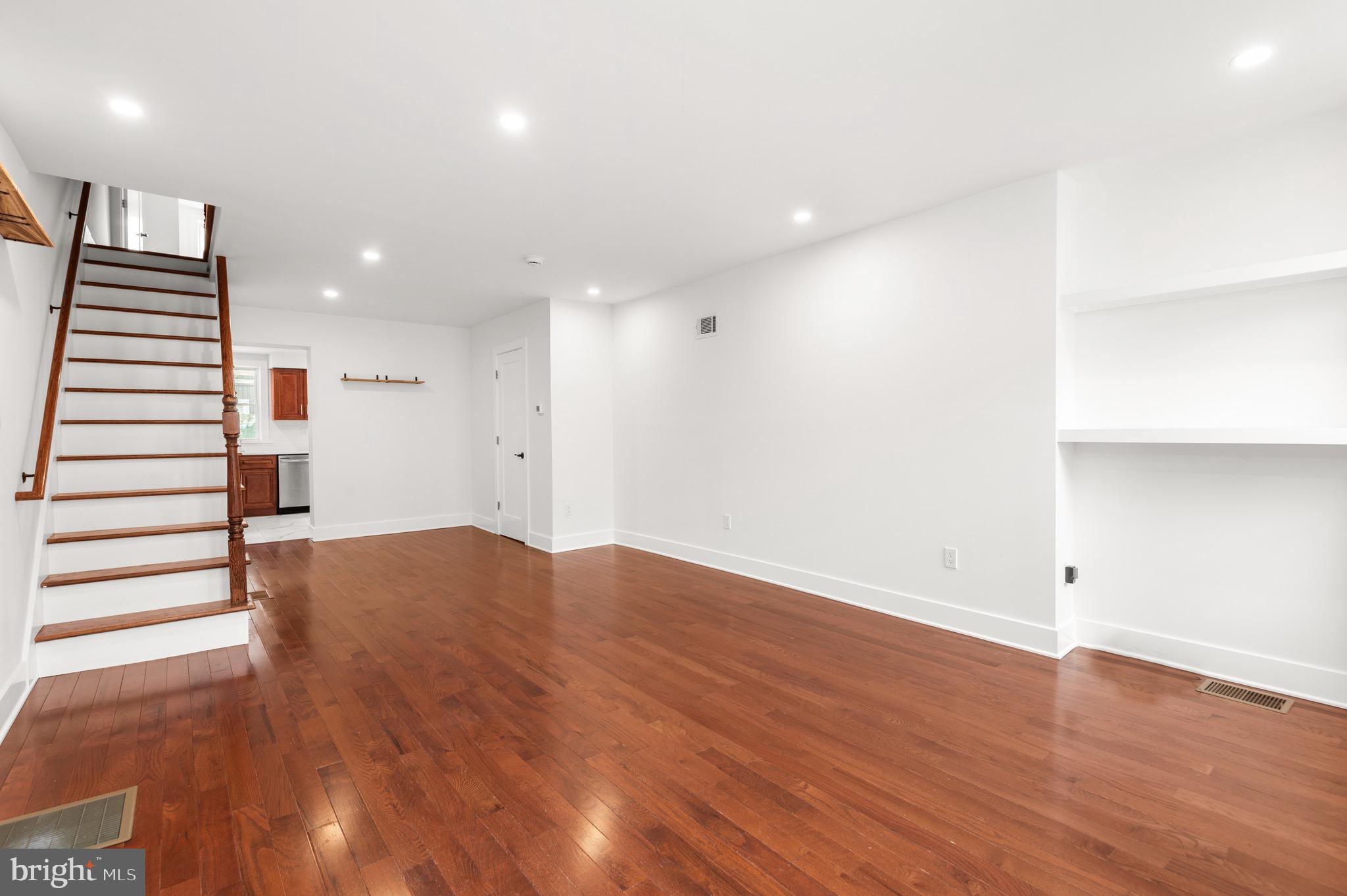 PHILADELPHIA (SOUTH) - Residential