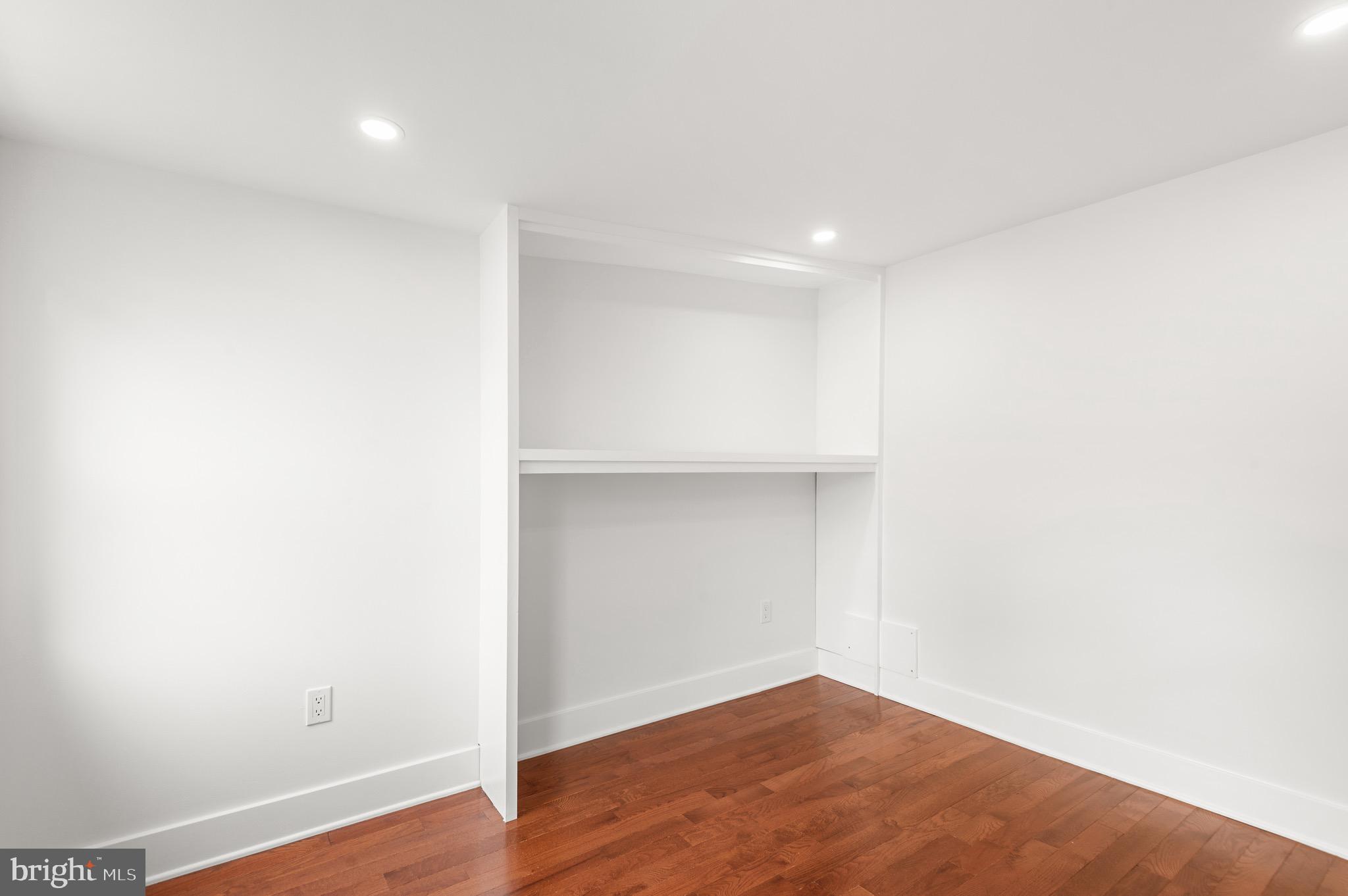 PHILADELPHIA (SOUTH) - Residential