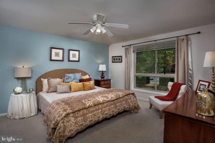 6 KNOLL RIDGE 1421