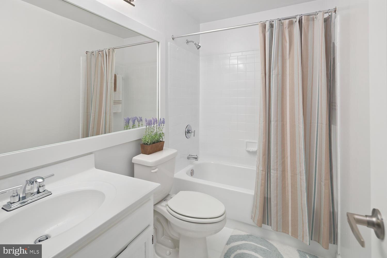 BELLE HAVEN ON THE GREEN - Residential