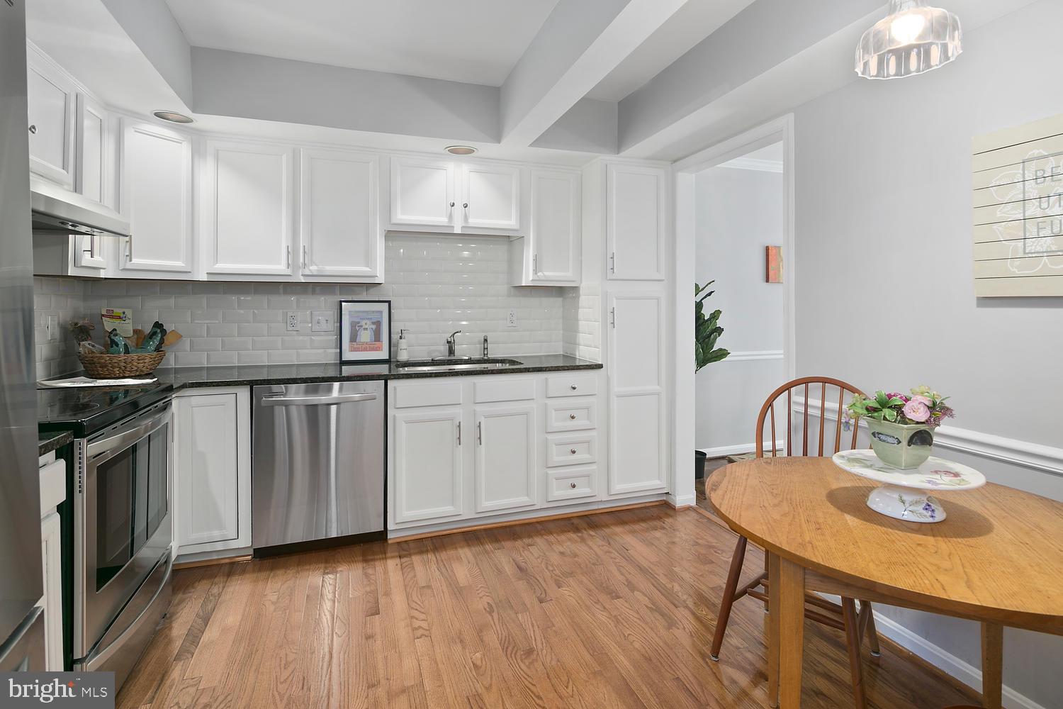 BELLE HAVEN ON THE GREEN - Residential