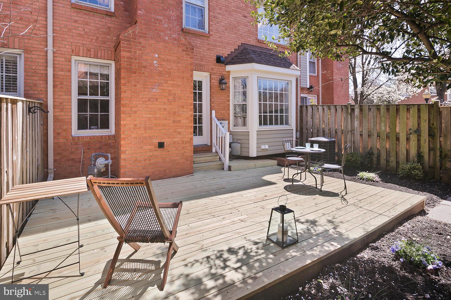 BELLE HAVEN ON THE GREEN - Residential